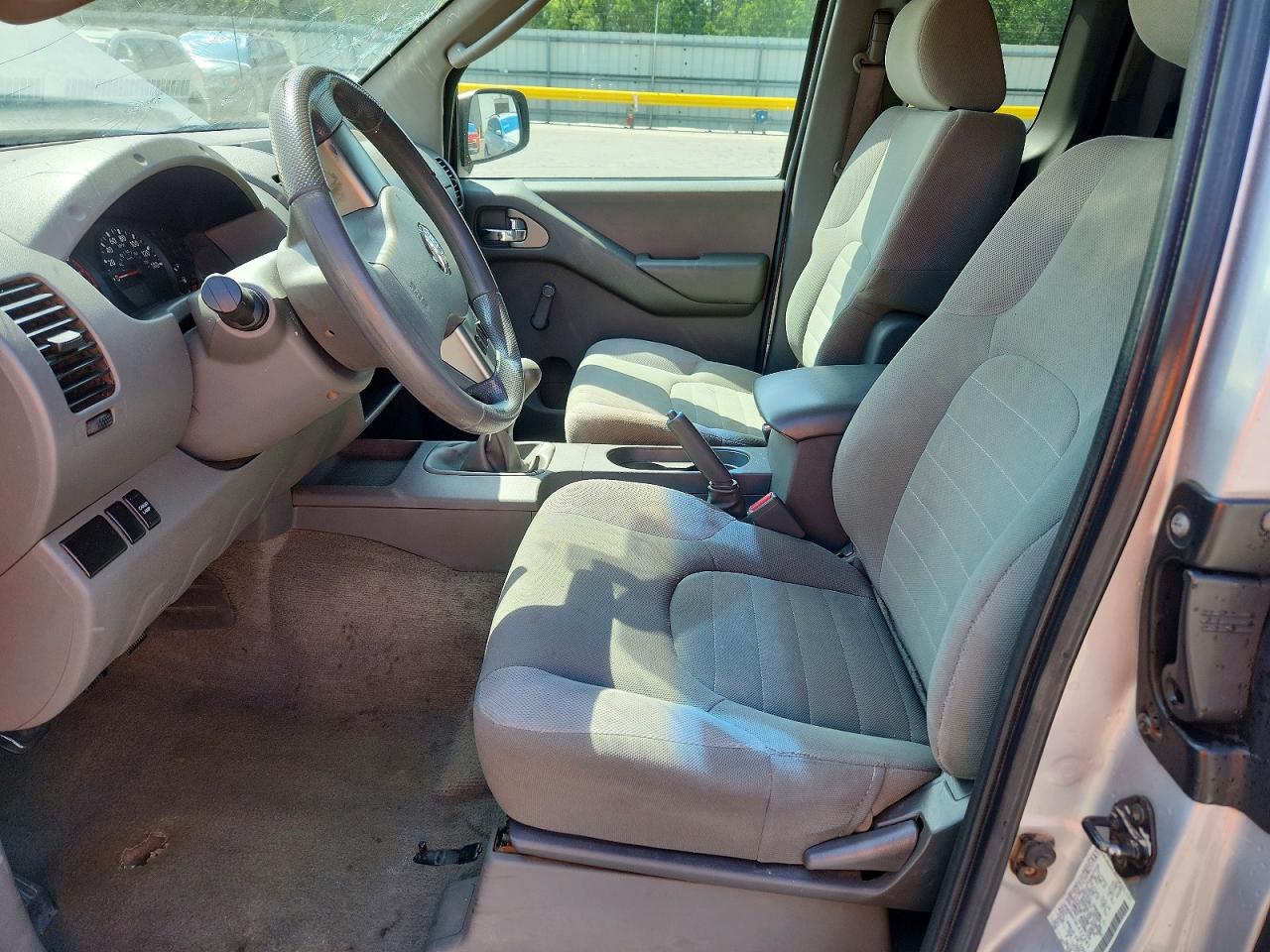 2006 Nissan Frontier King Cab Xe Silver vin: 1N6BD06T56C427385