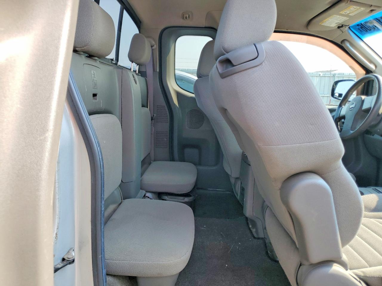2005 Nissan Frontier Xe Silver vin: 1N6BD06T65C442976