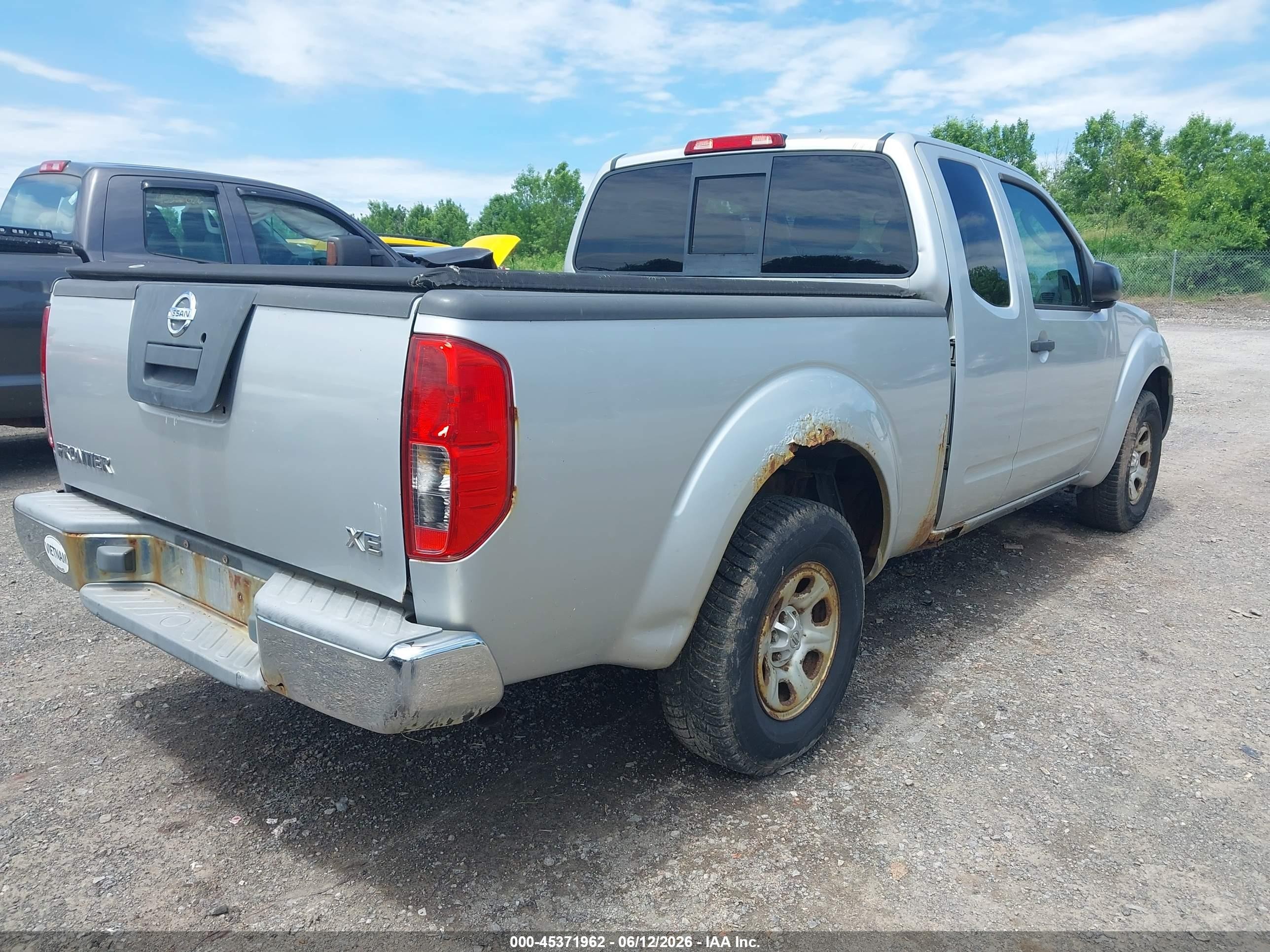 2006 Nissan Frontier Xe Silver vin: 1N6BD06T66C413396
