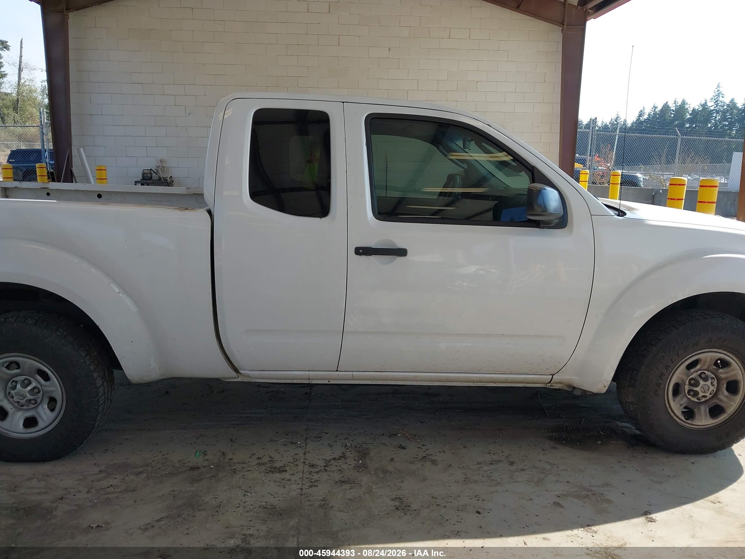 2009 Nissan Frontier Xe White vin: 1N6BD06T69C416397