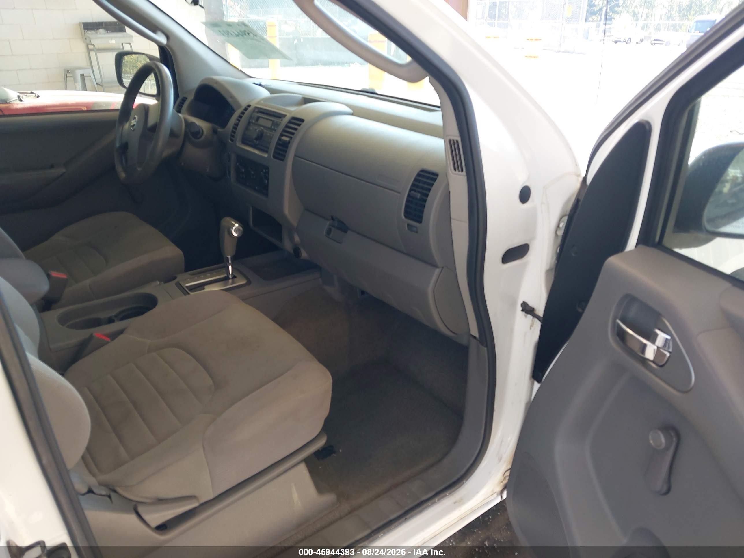 2009 Nissan Frontier Xe White vin: 1N6BD06T69C416397