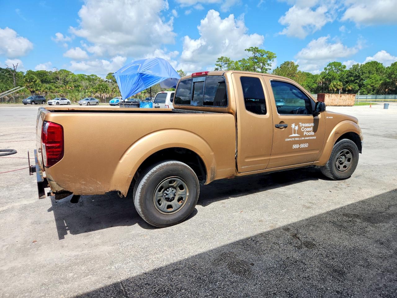 2005 Nissan Frontier Xe Gold vin: 1N6BD06T75C443568