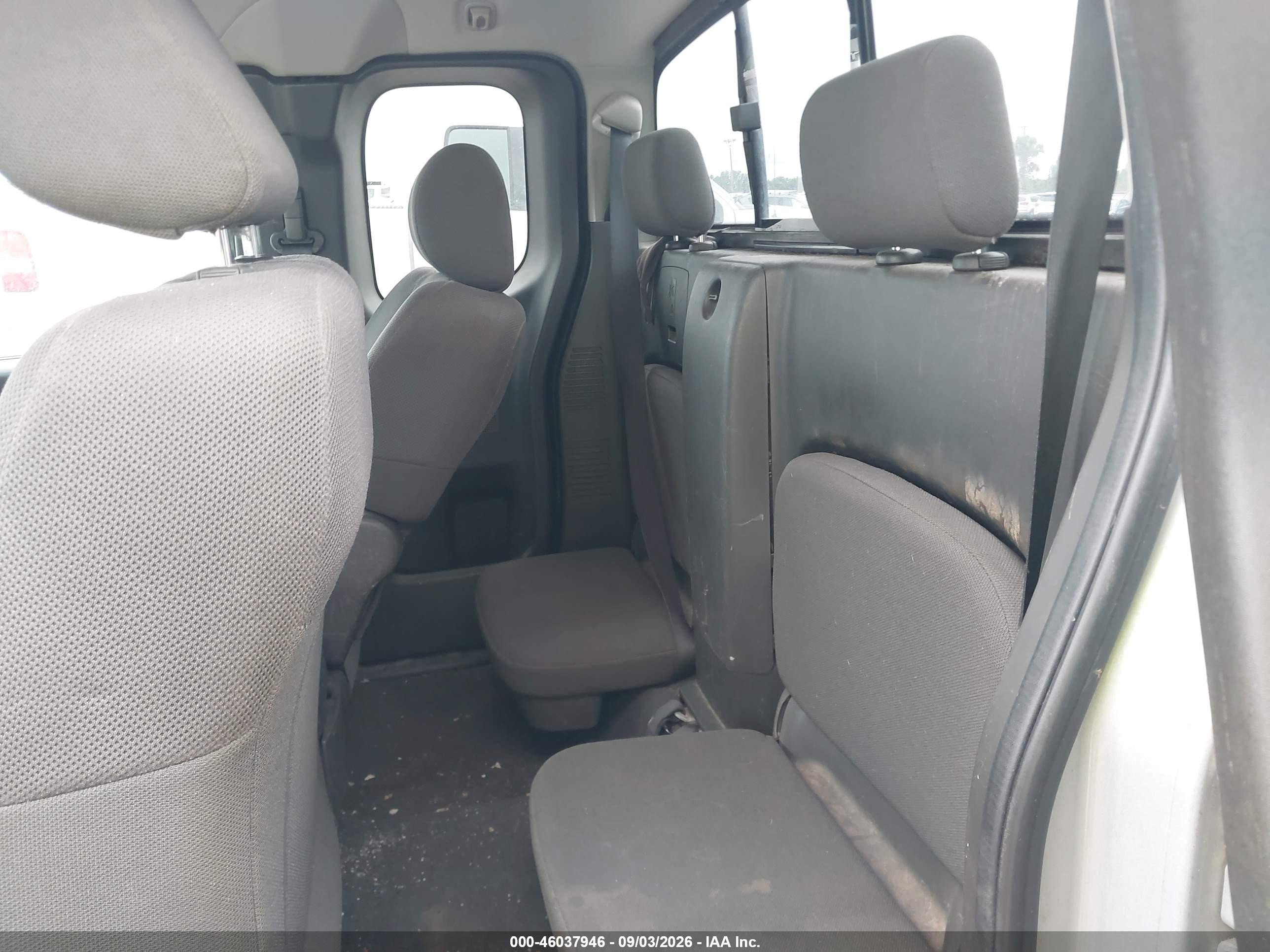 2006 Nissan Frontier Xe Серебряный vin: 1N6BD06T76C443412