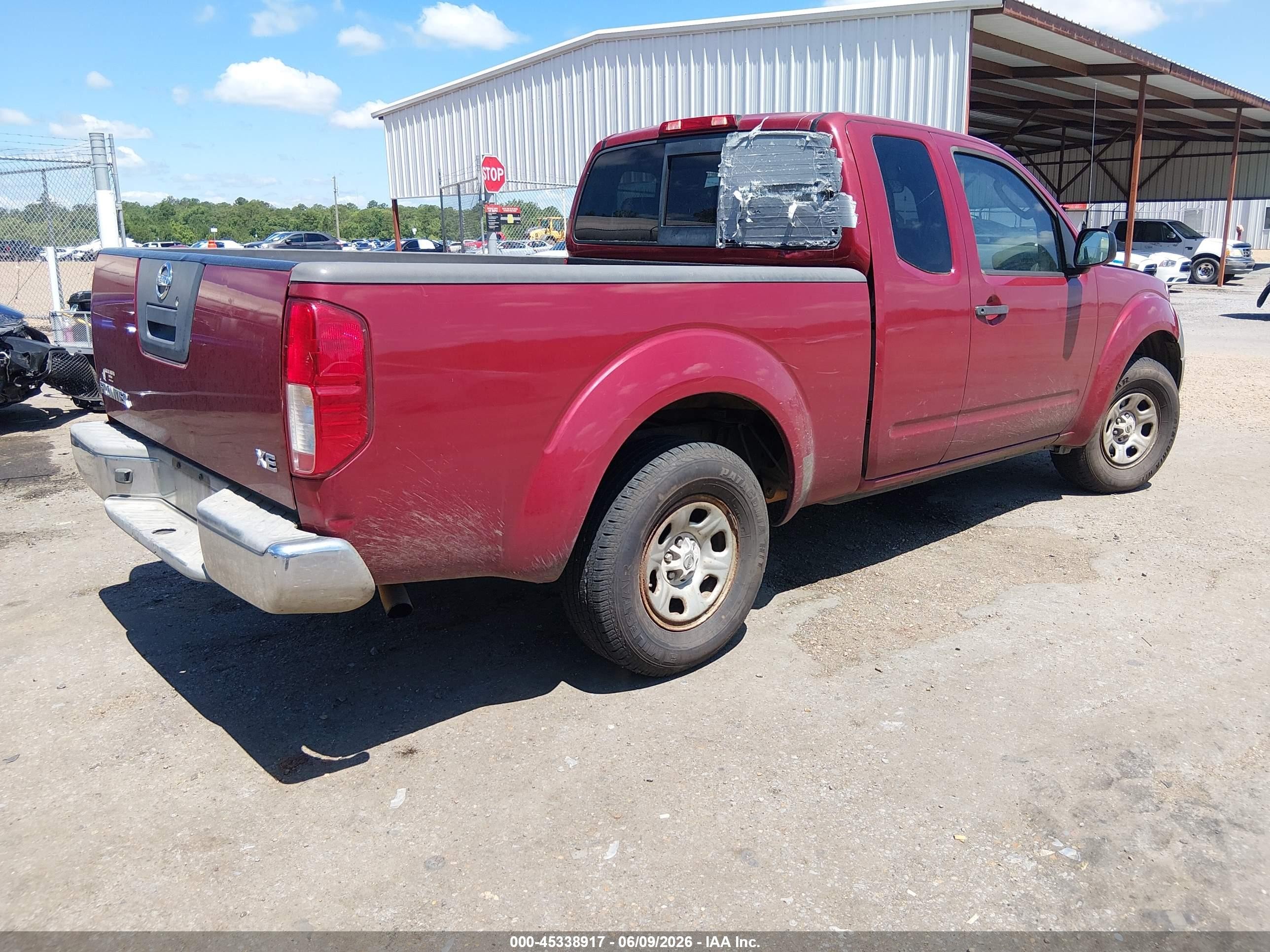 2007 Nissan Frontier Xe Red vin: 1N6BD06T77C409858