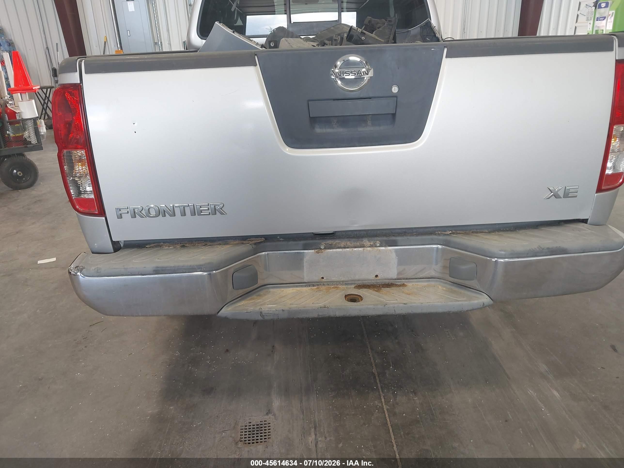 2005 Nissan Frontier 2wd Xe Silver vin: 1N6BD06T85C428402