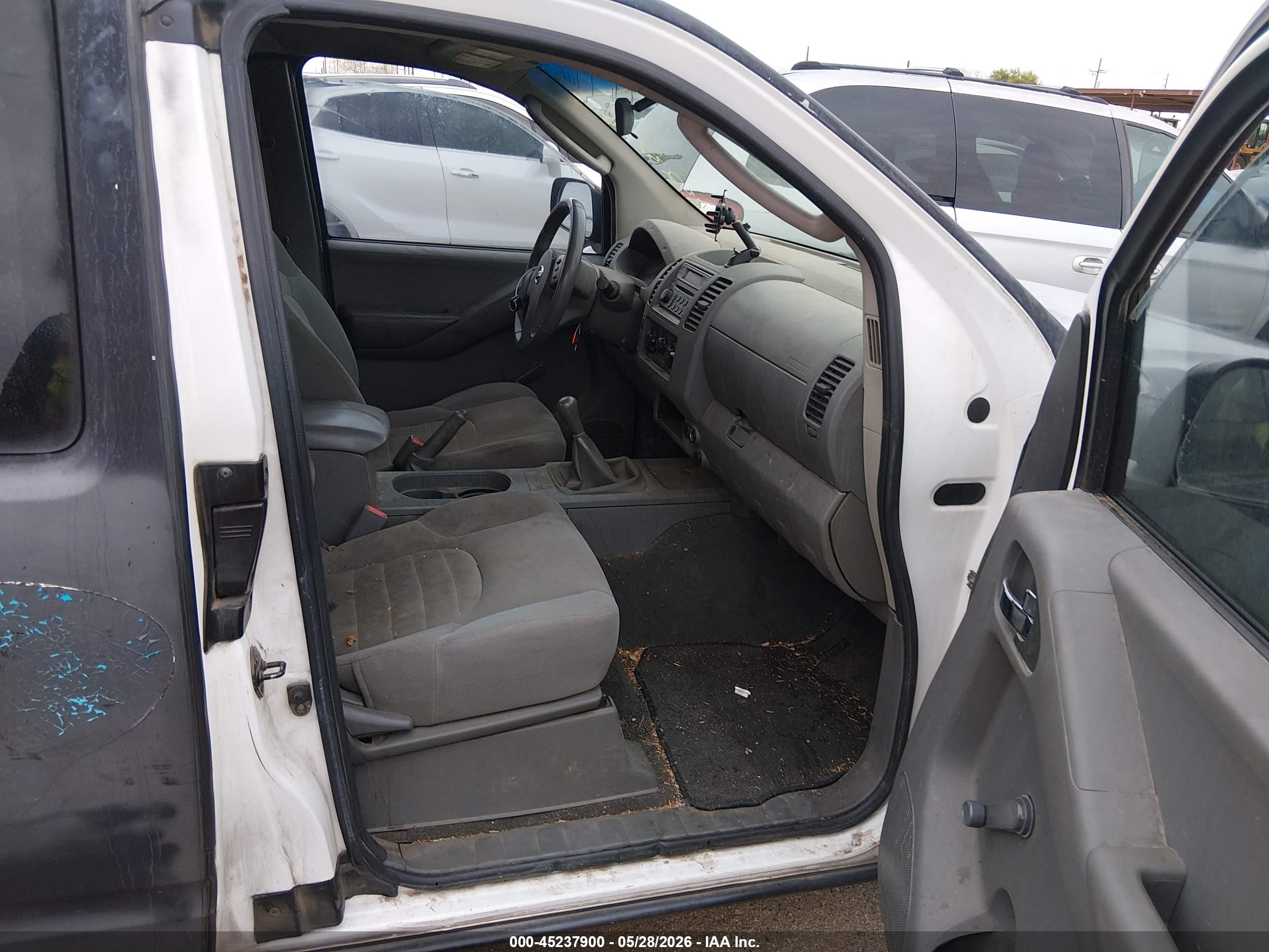 2006 Nissan Frontier Xe White vin: 1N6BD06T86C468447