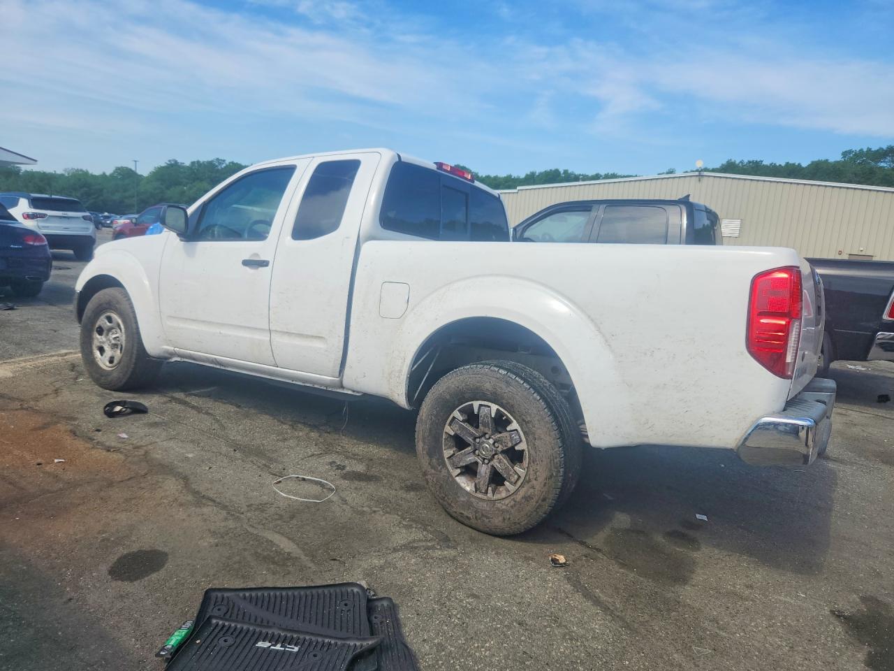 2009 Nissan Frontier Xe White vin: 1N6BD06T89C408088