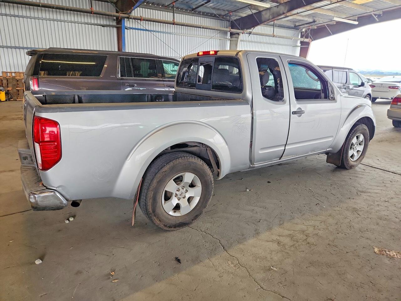2005 Nissan Frontier King Cab Xe Silver vin: 1N6BD06T95C437156