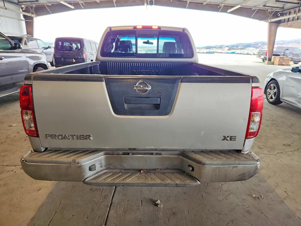 2005 Nissan Frontier King Cab Xe Silver vin: 1N6BD06T95C437156
