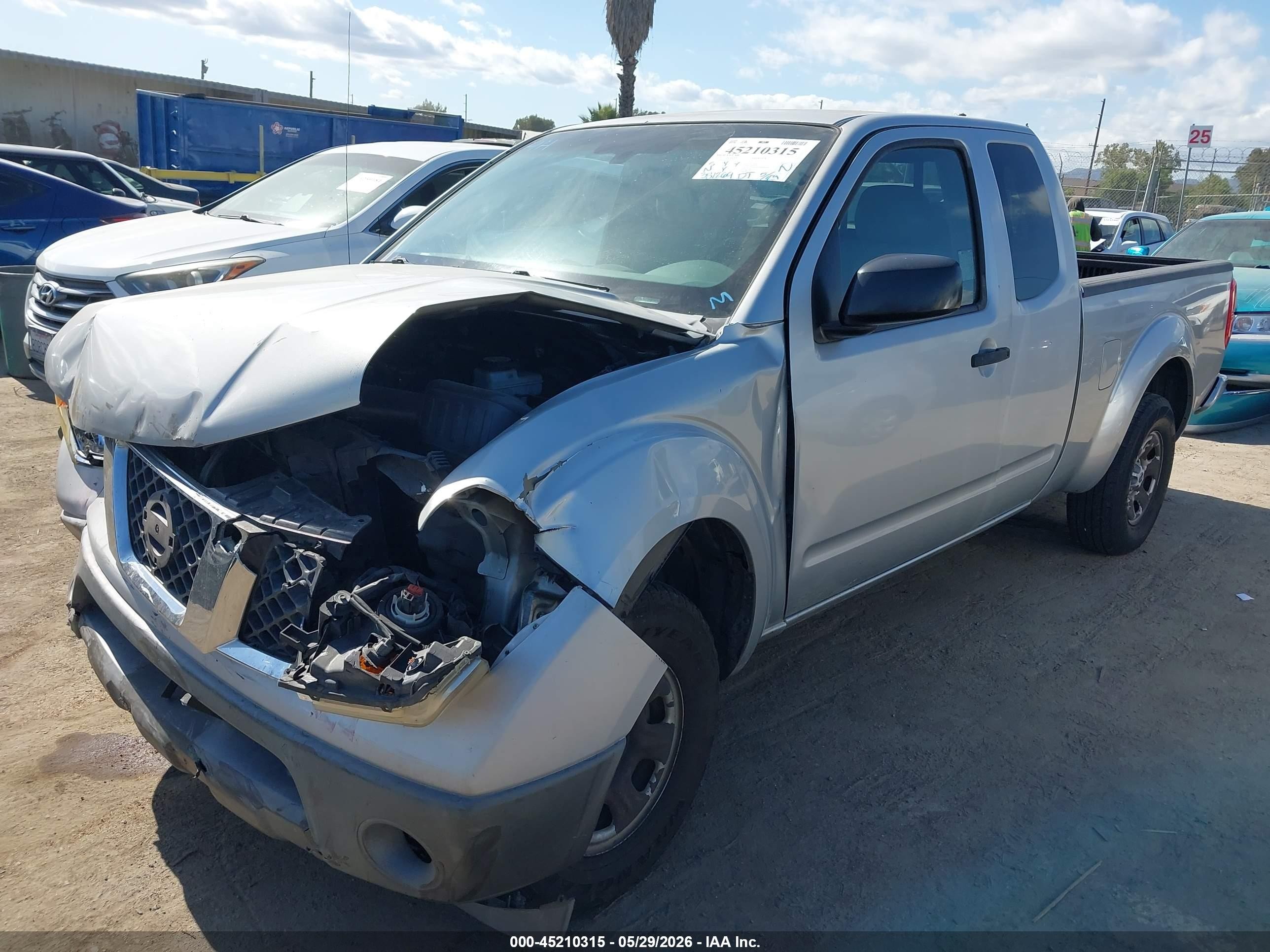 2007 Nissan Frontier Xe Silver vin: 1N6BD06T97C462805
