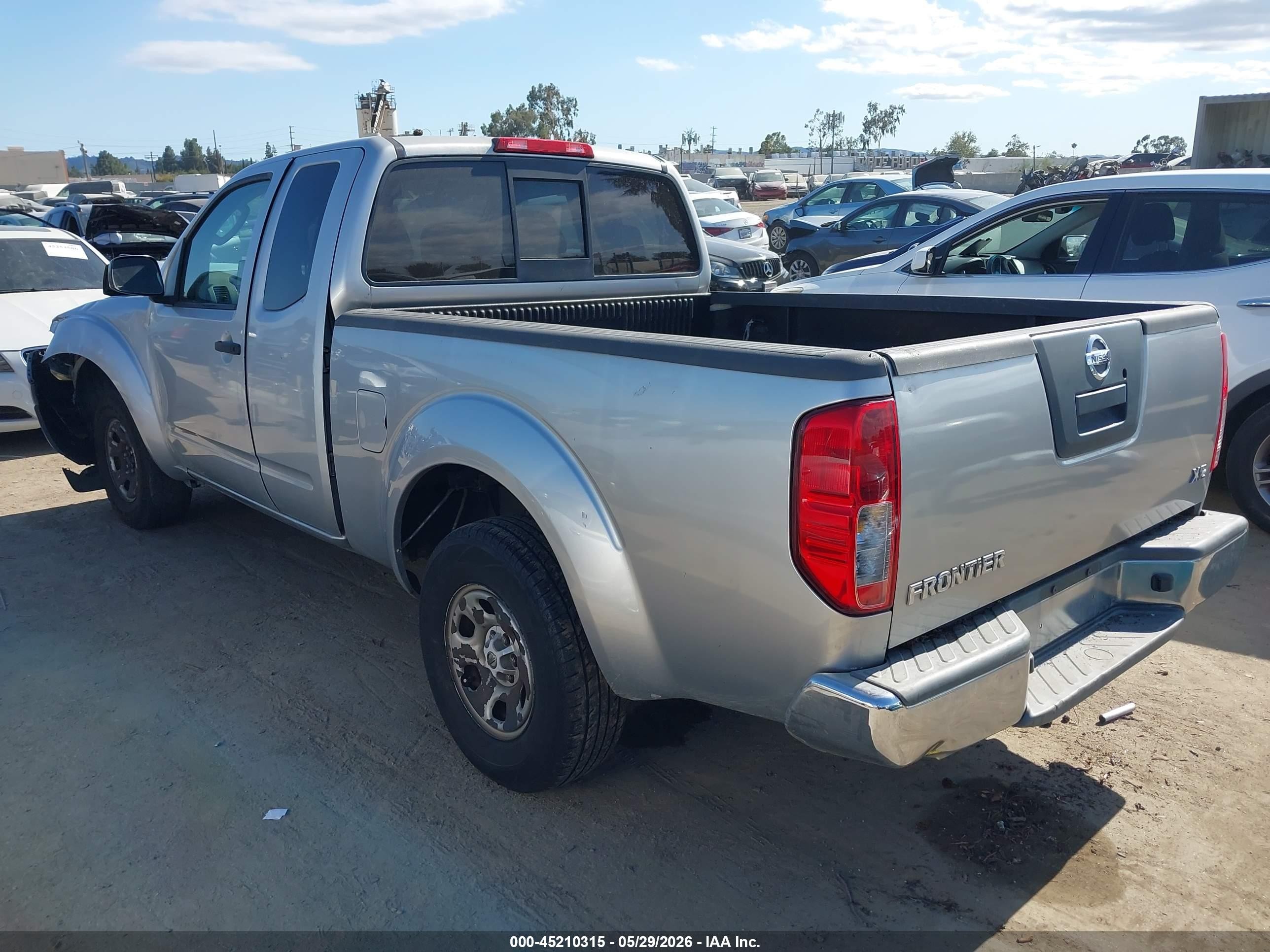 2007 Nissan Frontier Xe Silver vin: 1N6BD06T97C462805