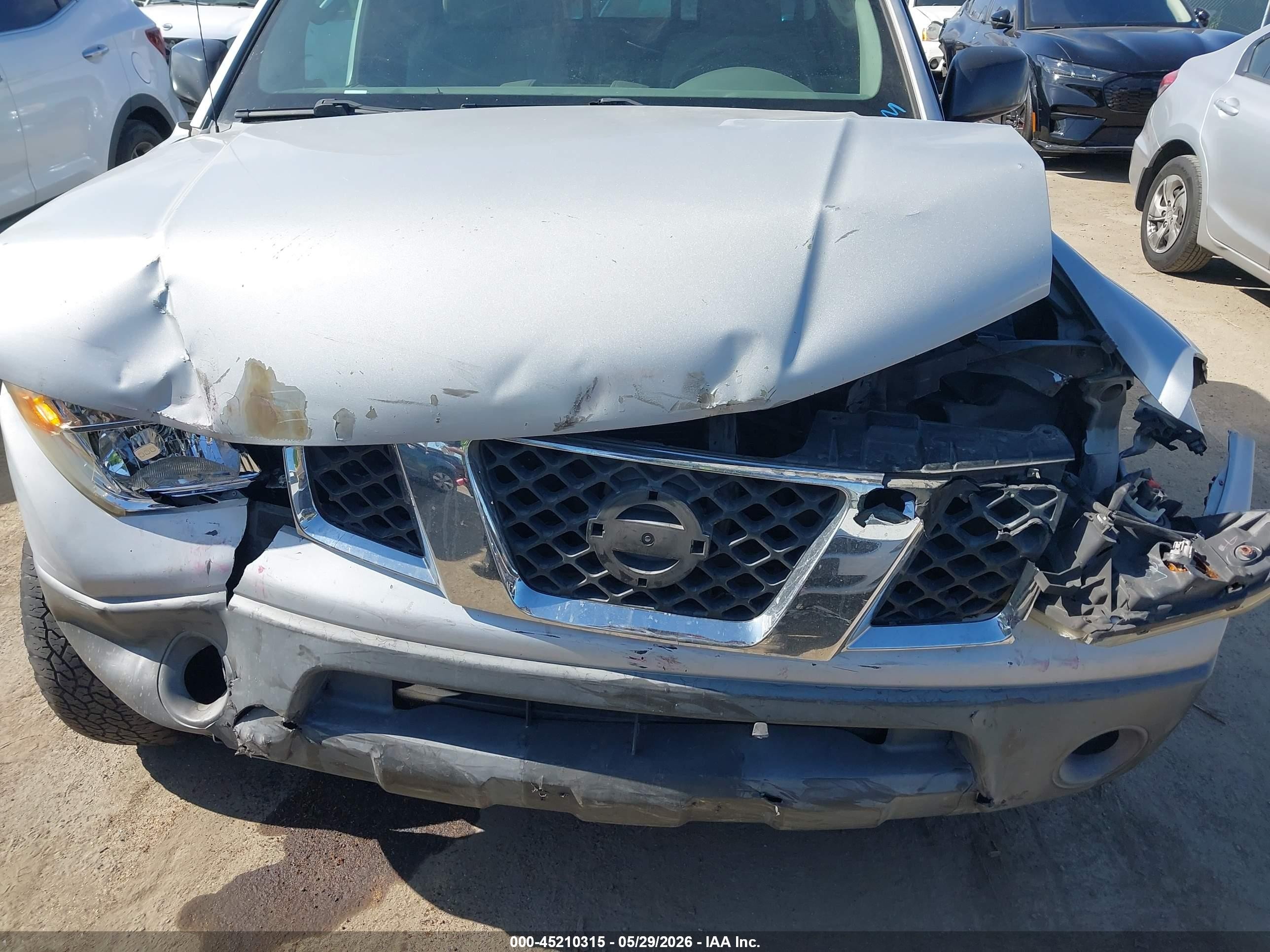 2007 Nissan Frontier Xe Silver vin: 1N6BD06T97C462805