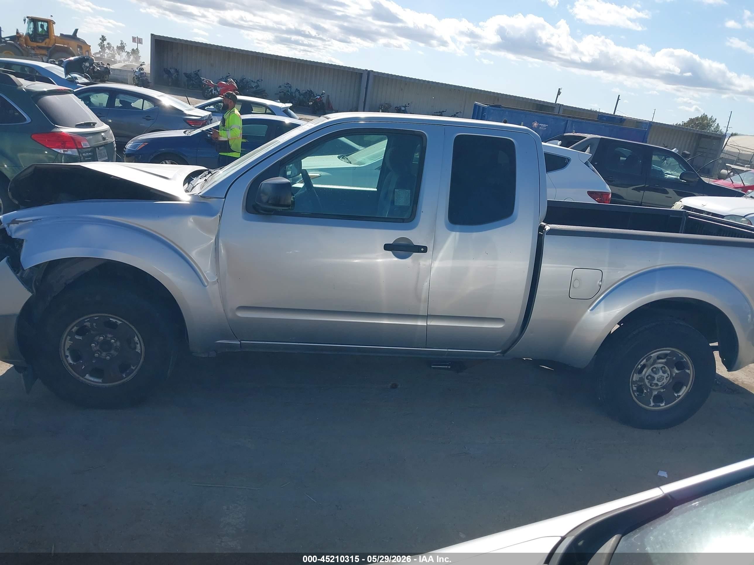2007 Nissan Frontier Xe Silver vin: 1N6BD06T97C462805