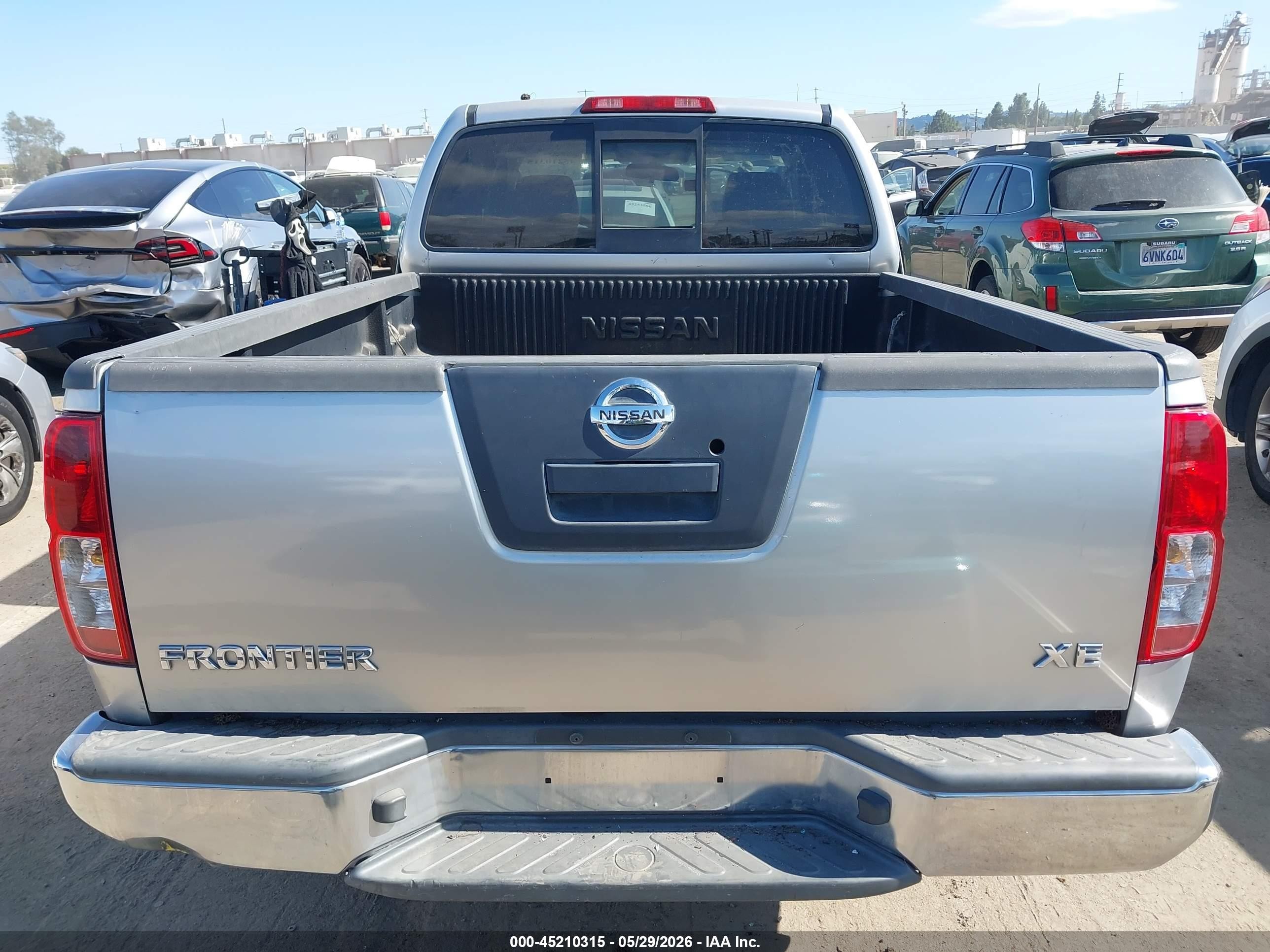 2007 Nissan Frontier Xe Silver vin: 1N6BD06T97C462805