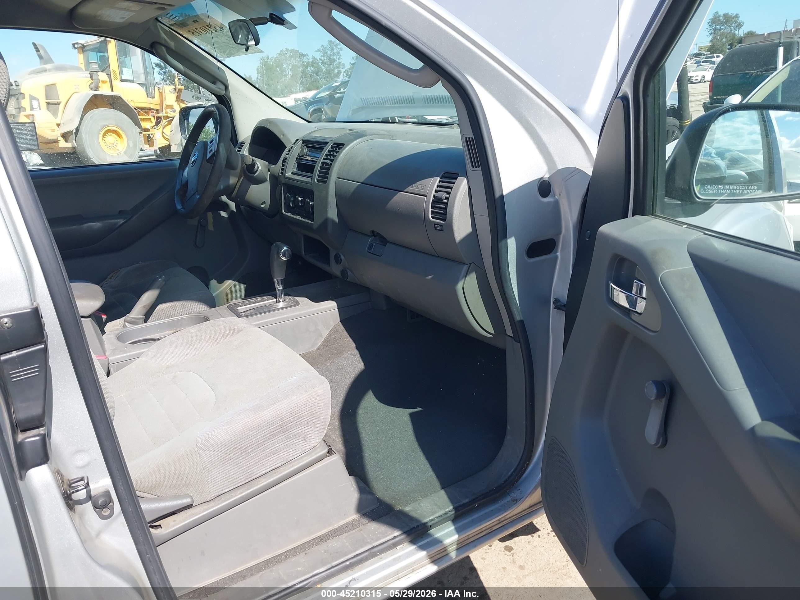 2007 Nissan Frontier Xe Silver vin: 1N6BD06T97C462805