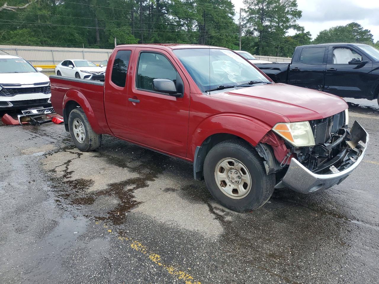2008 Nissan Frontier Xe Red vin: 1N6BD06T98C417445