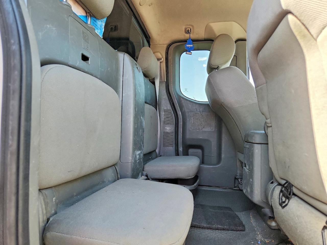 2008 Nissan Frontier Xe Белый vin: 1N6BD06T98C432351