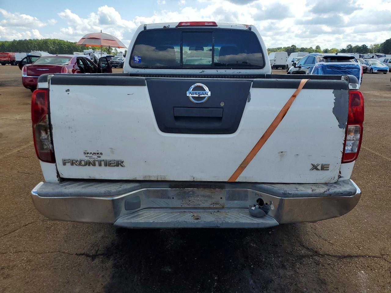 2006 Nissan Frontier Xe White vin: 1N6BD06TX6C401820