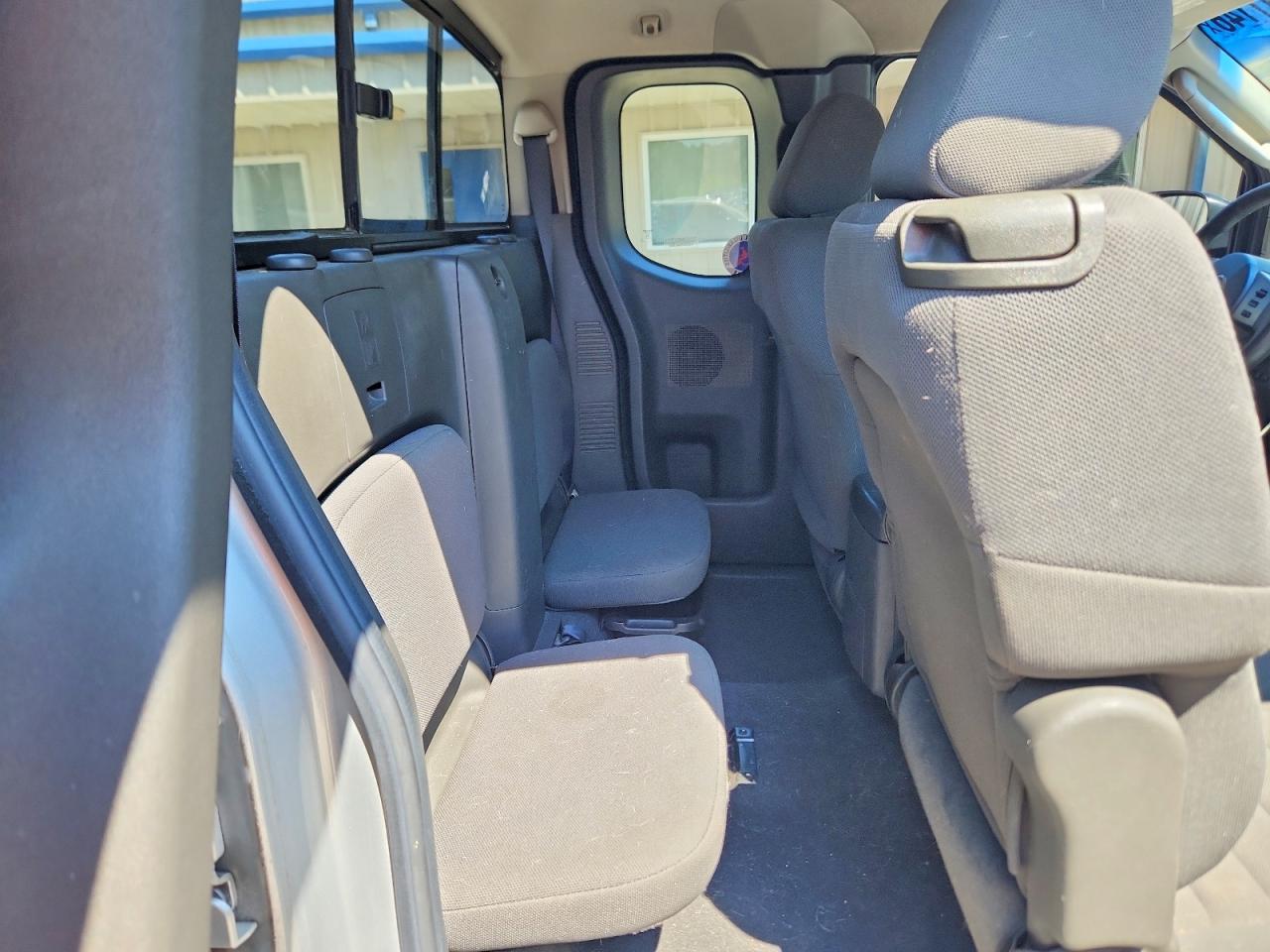 2007 Nissan Frontier Xe Silver vin: 1N6BD06TX7C406629