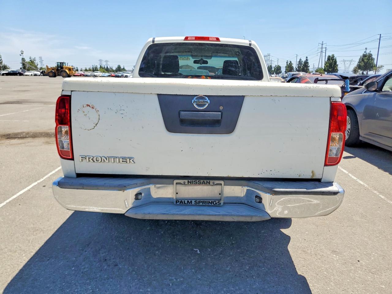 2013 Niss Frontier White vin: 1N6BD0CT0DN730502