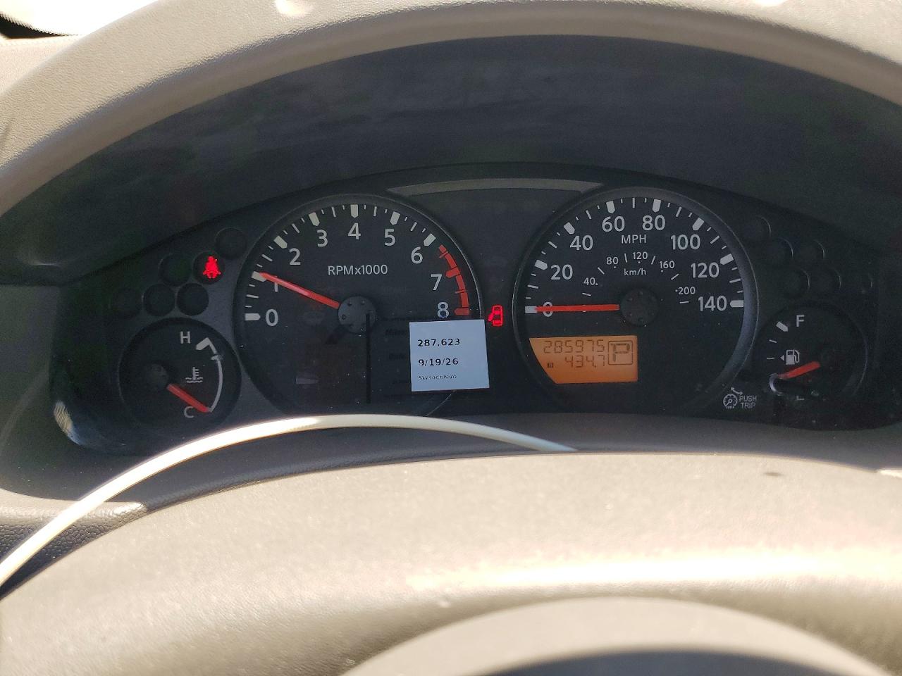 2013 Niss Frontier White vin: 1N6BD0CT0DN730502
