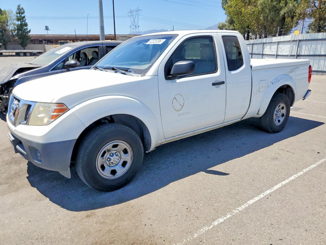 2013 Niss Frontier White vin: 1N6BD0CT0DN730502