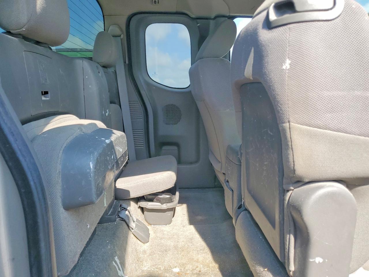 2014 Nissan Frontier S Silver vin: 1N6BD0CT0EN722949