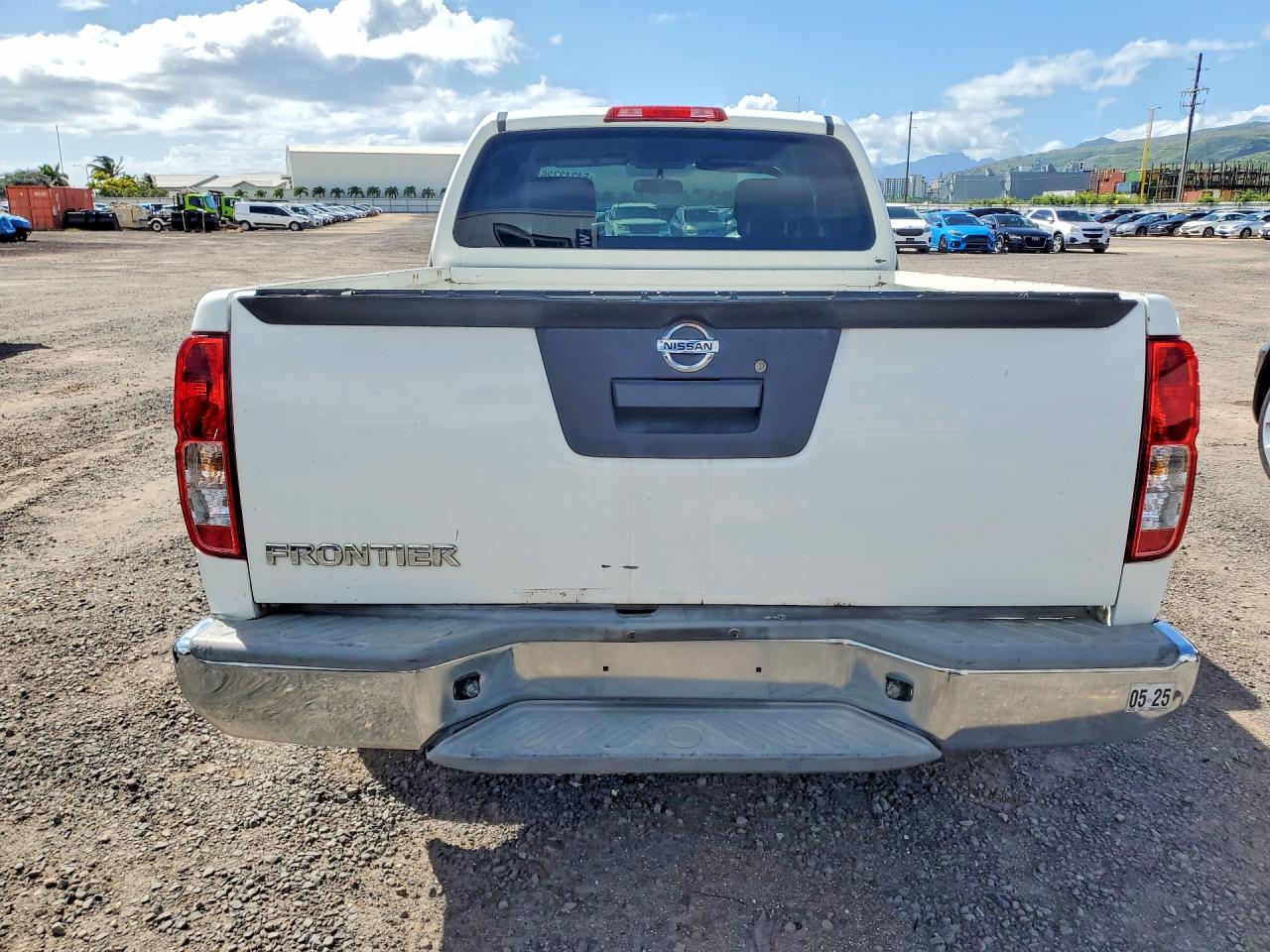 2015 Nissan Frontier S White vin: 1N6BD0CT0FN704209