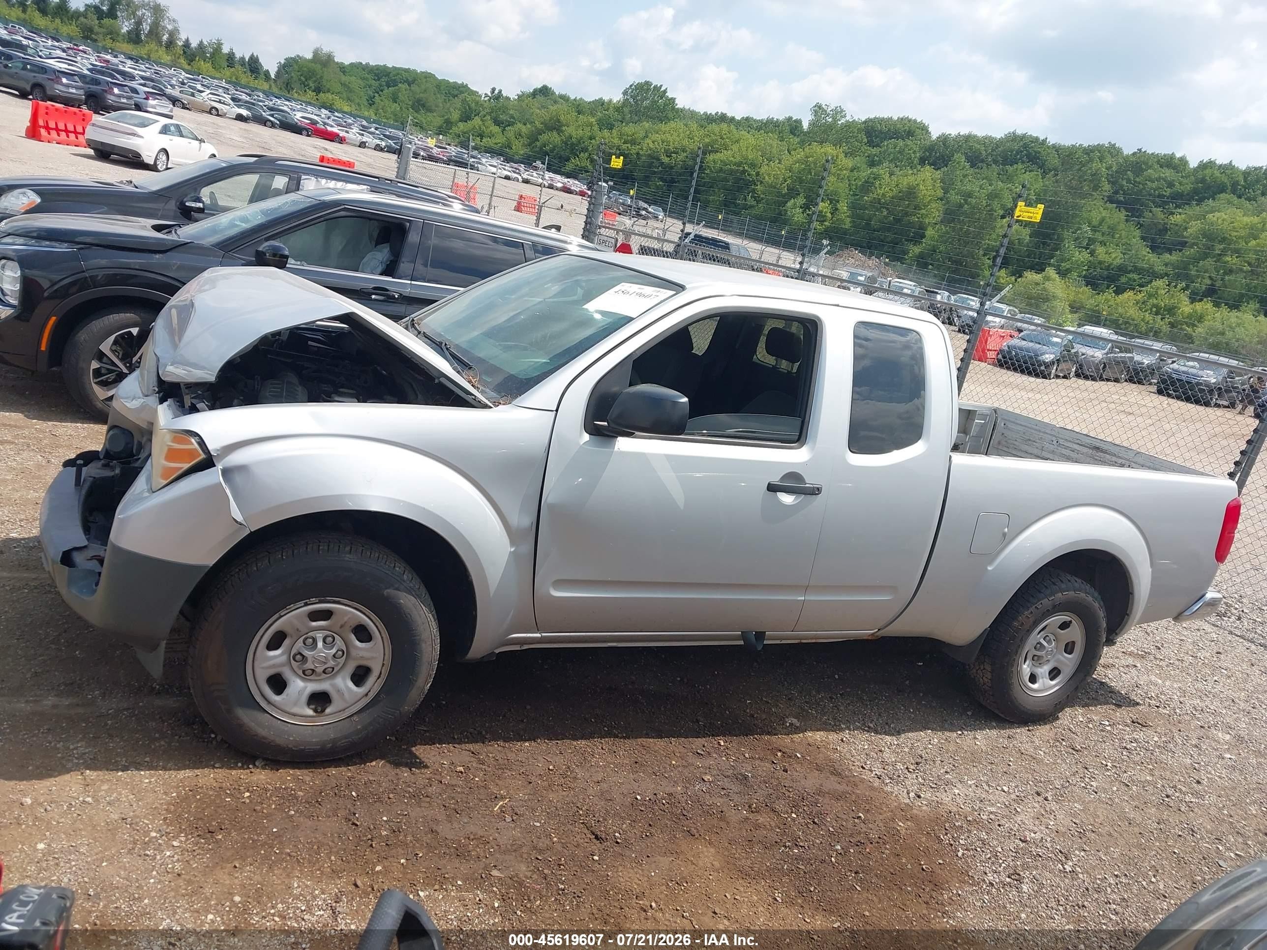 2015 Nissan Frontier S/sv-i4 Silver vin: 1N6BD0CT0FN716361