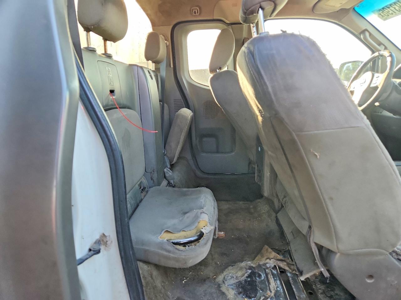 2015 Nissan Frontier S White vin: 1N6BD0CT0FN740031