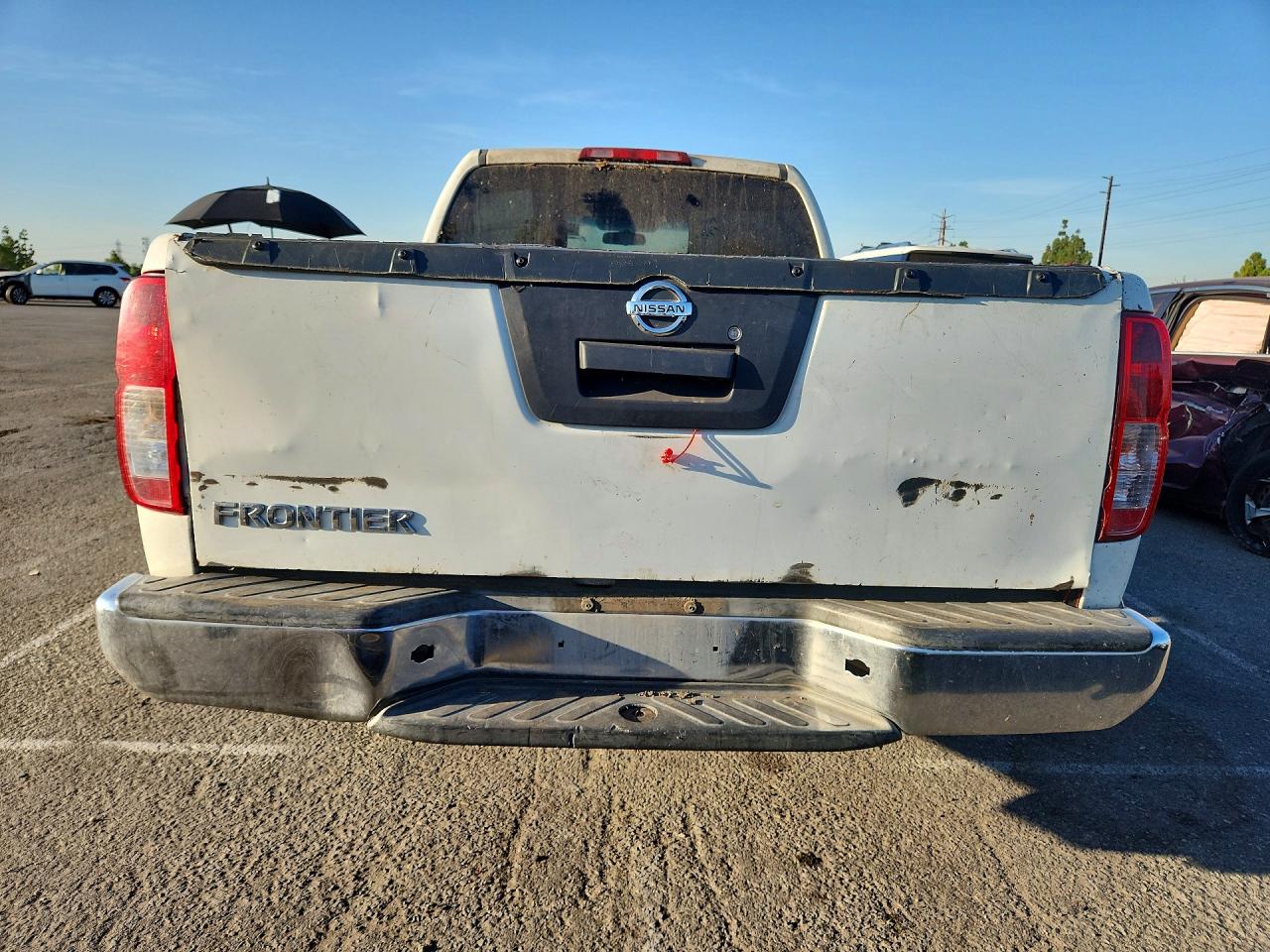 2015 Nissan Frontier S White vin: 1N6BD0CT0FN740031