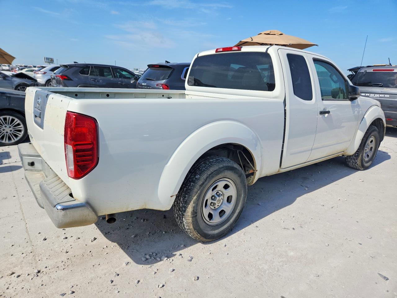 2015 Nissan Frontier S White vin: 1N6BD0CT0FN764376