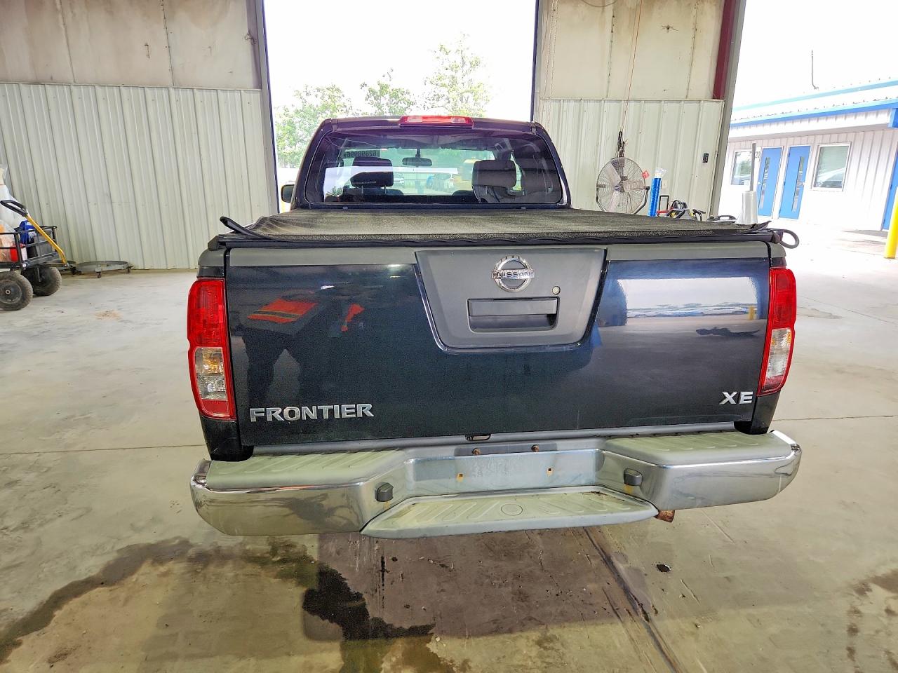 2010 Nissan Frontier Xe Black vin: 1N6BD0CT1AC403825