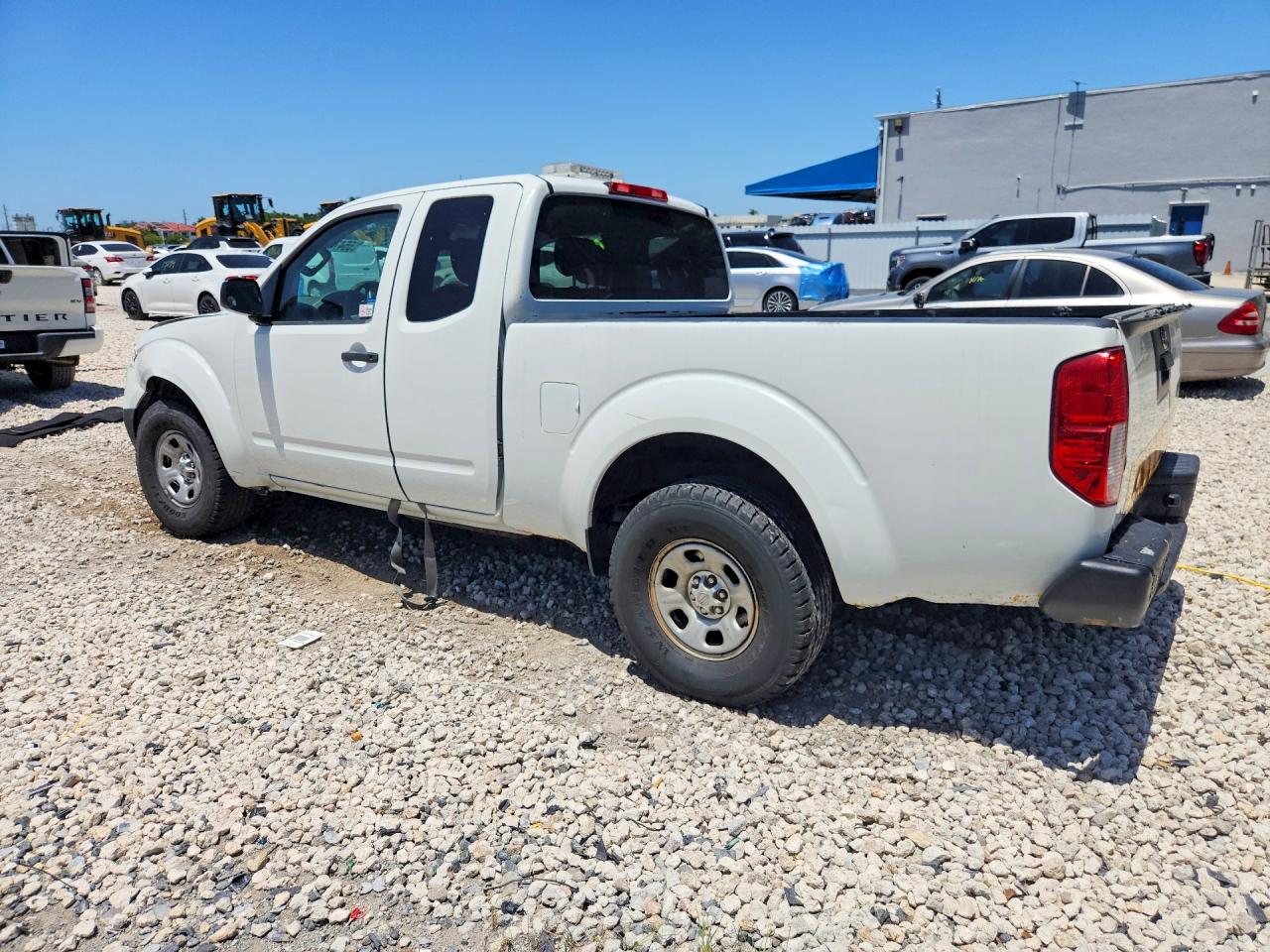 2015 Nissan Frontier S White vin: 1N6BD0CT1FN765245