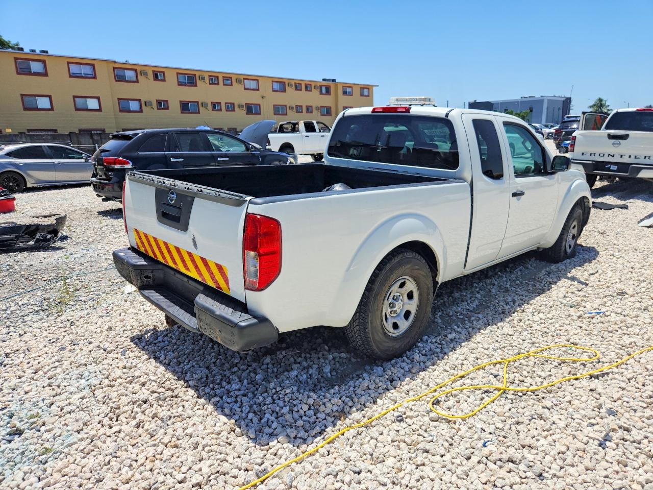 2015 Nissan Frontier S White vin: 1N6BD0CT1FN765245