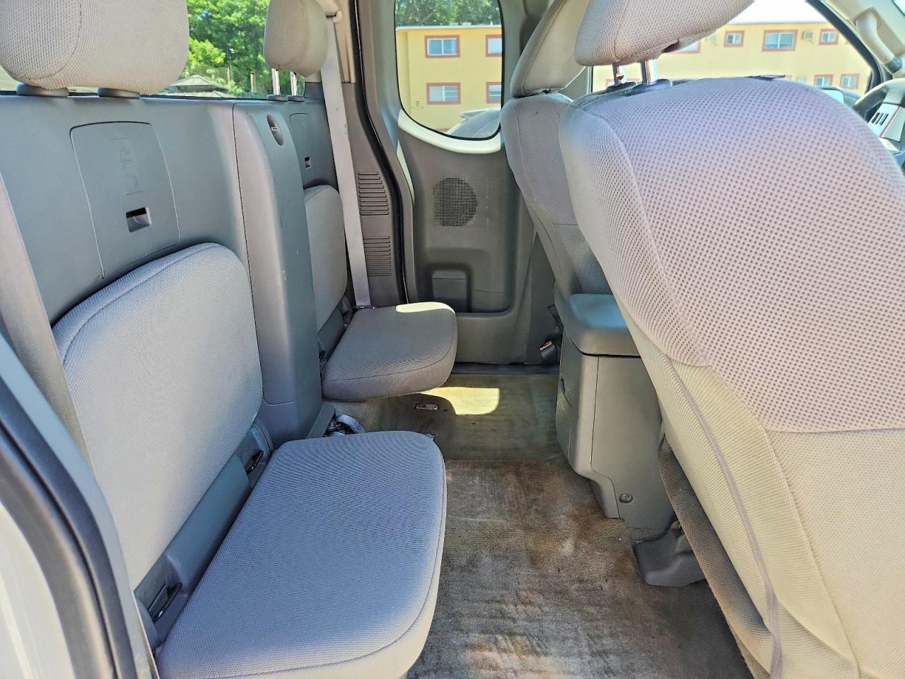 2015 Nissan Frontier S White vin: 1N6BD0CT1FN765245