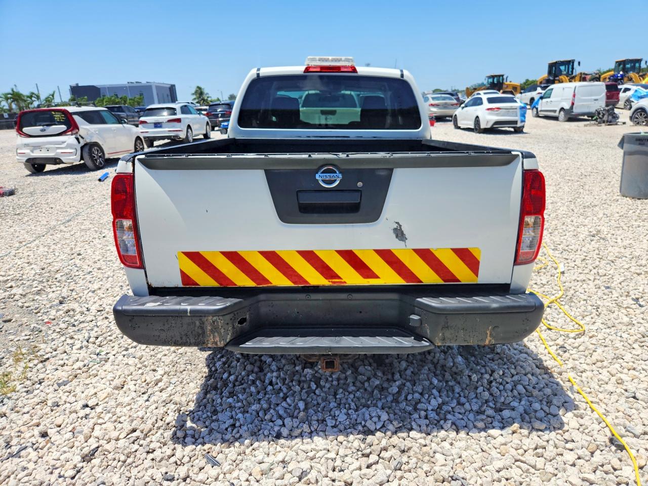 2015 Nissan Frontier S White vin: 1N6BD0CT1FN765245