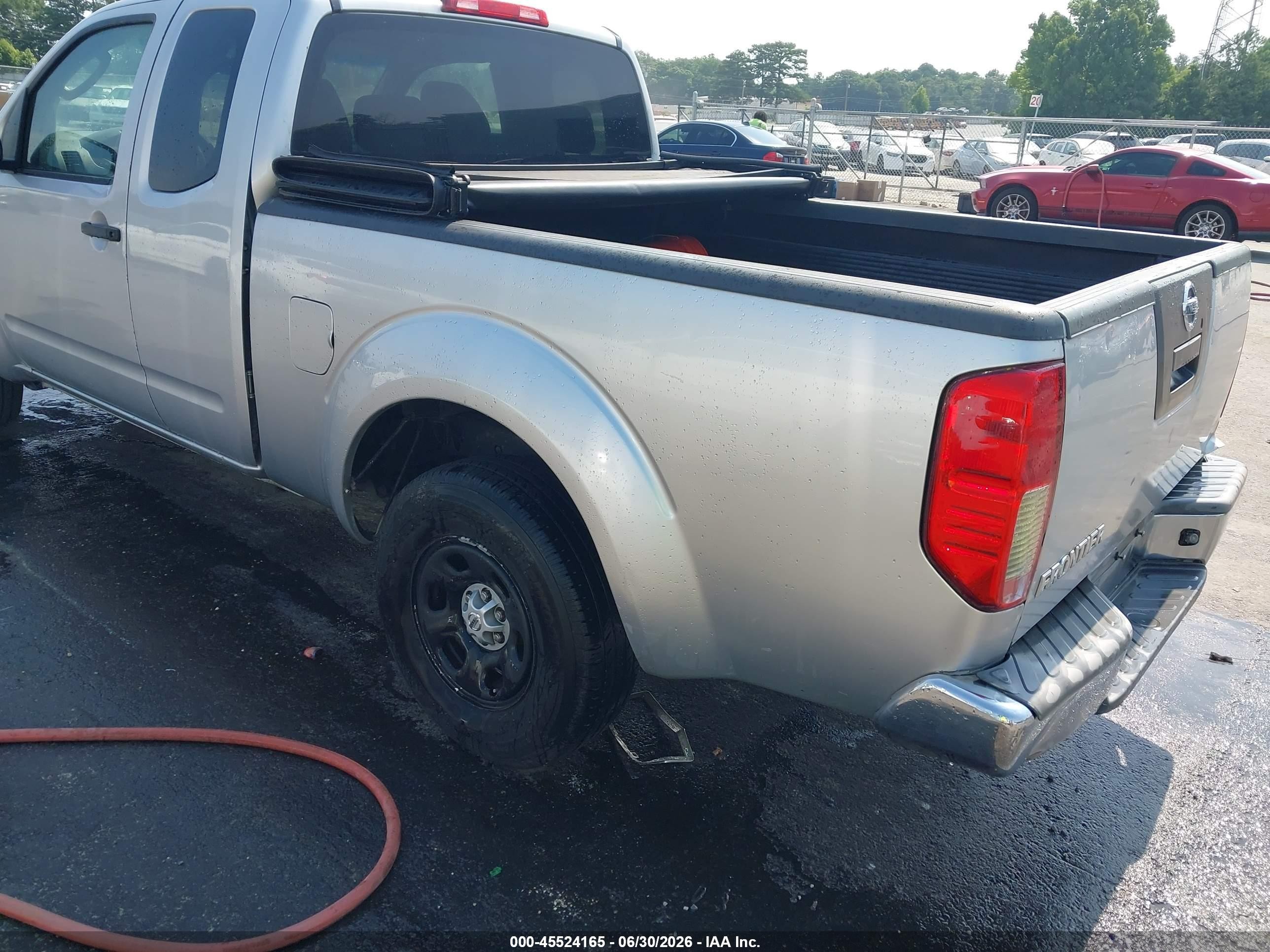 2010 Nissan Frontier Xe Silver vin: 1N6BD0CT2AC436350