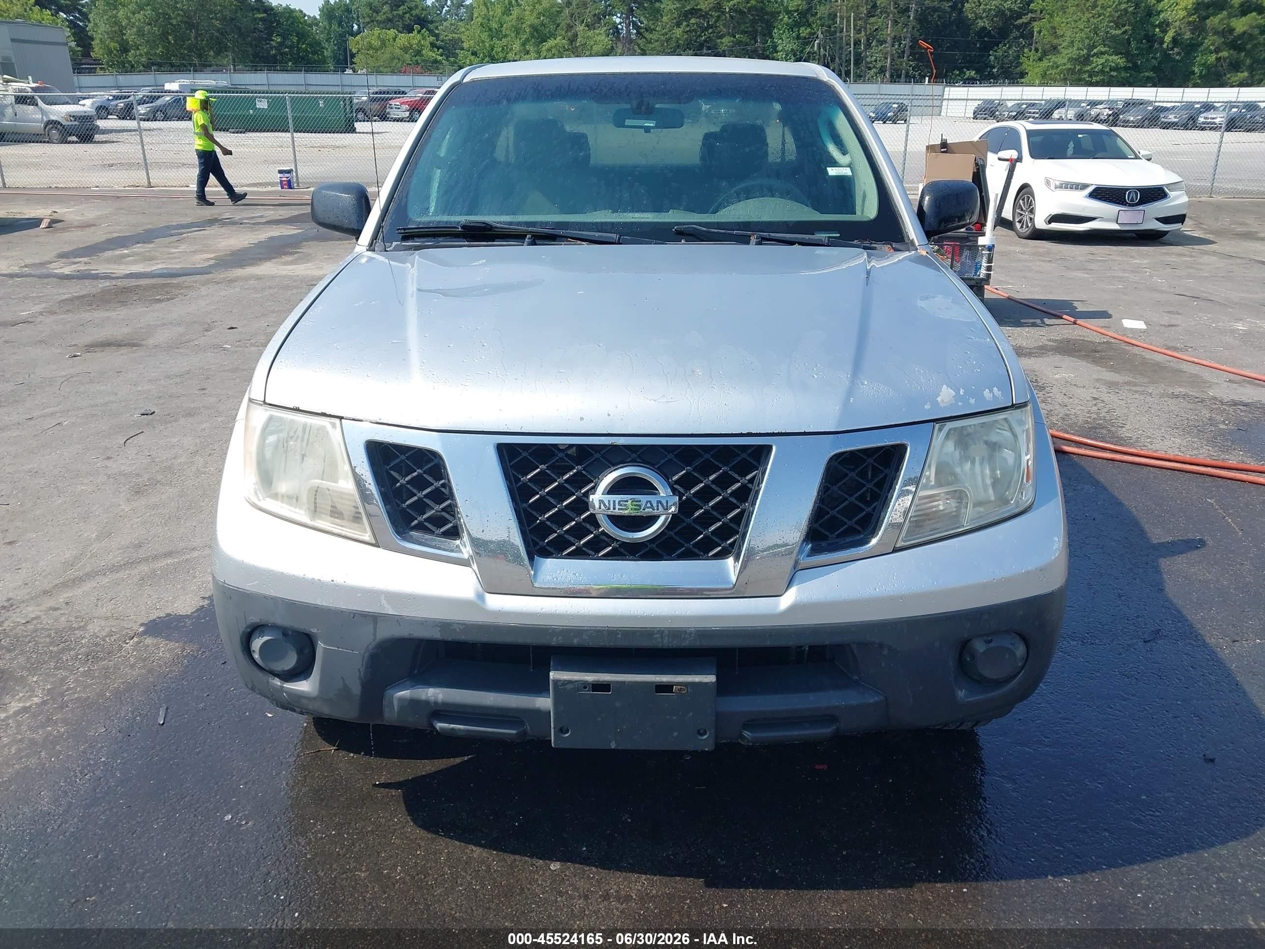 2010 Nissan Frontier Xe Silver vin: 1N6BD0CT2AC436350