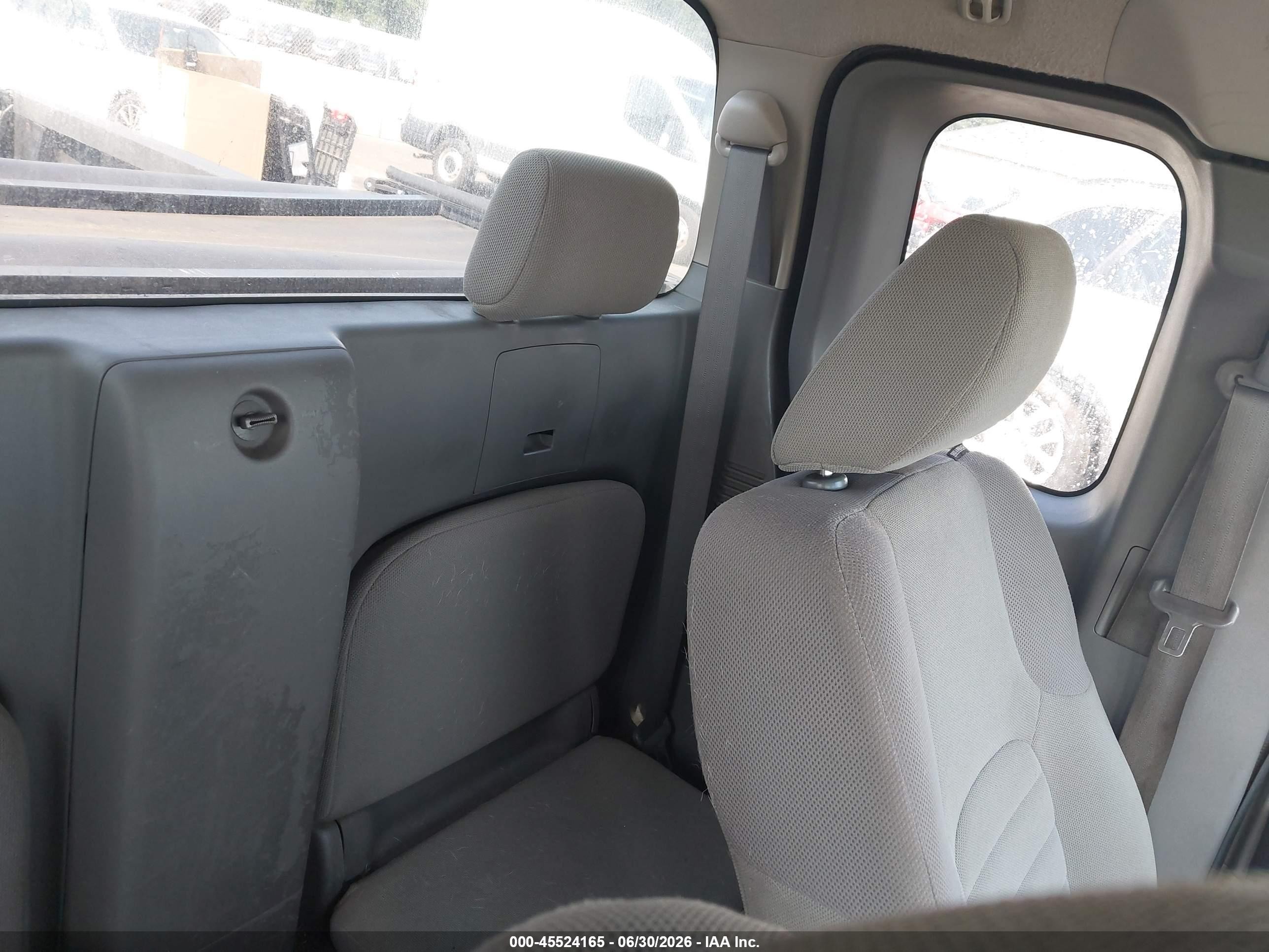 2010 Nissan Frontier Xe Silver vin: 1N6BD0CT2AC436350