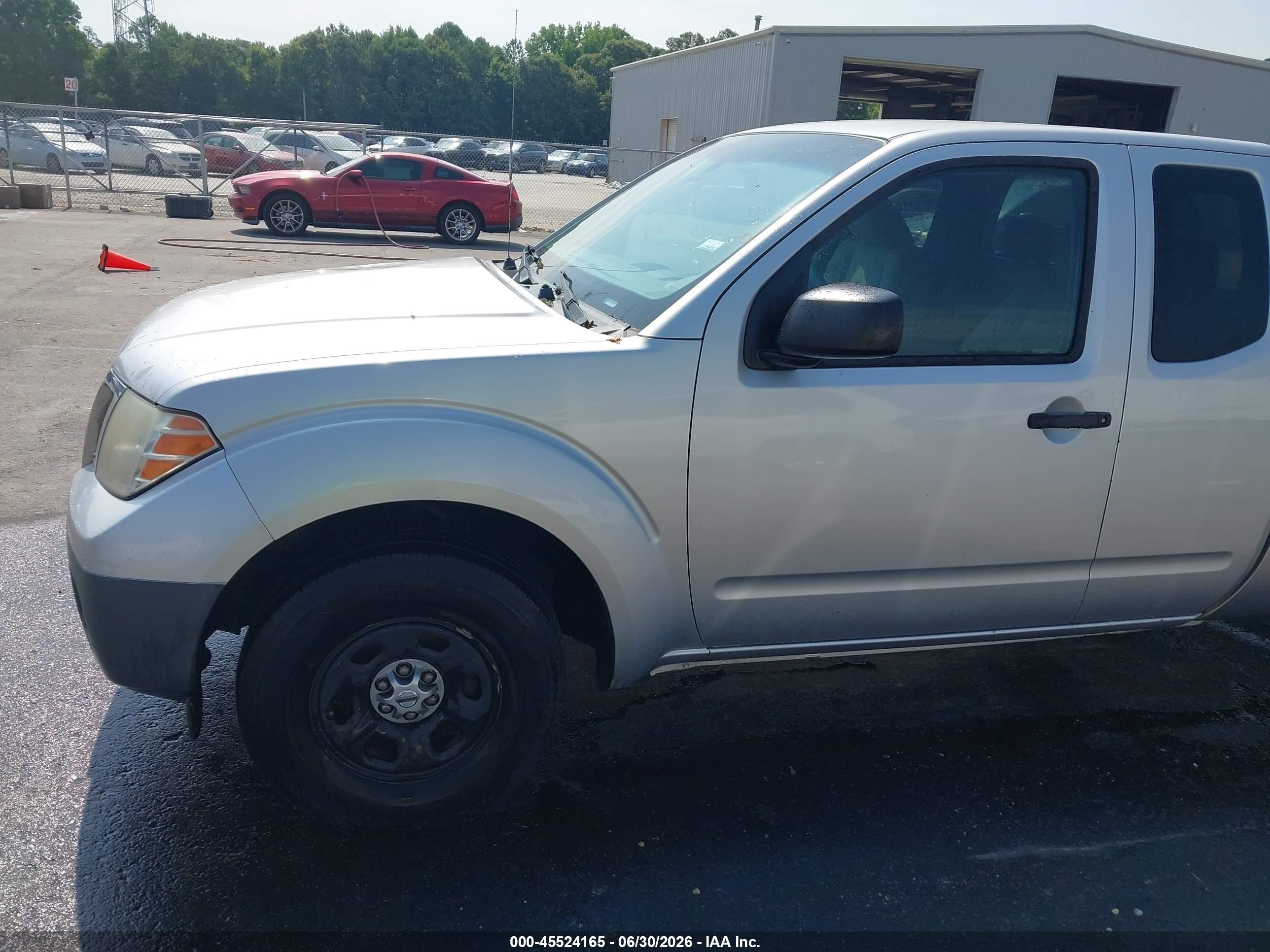 2010 Nissan Frontier Xe Silver vin: 1N6BD0CT2AC436350