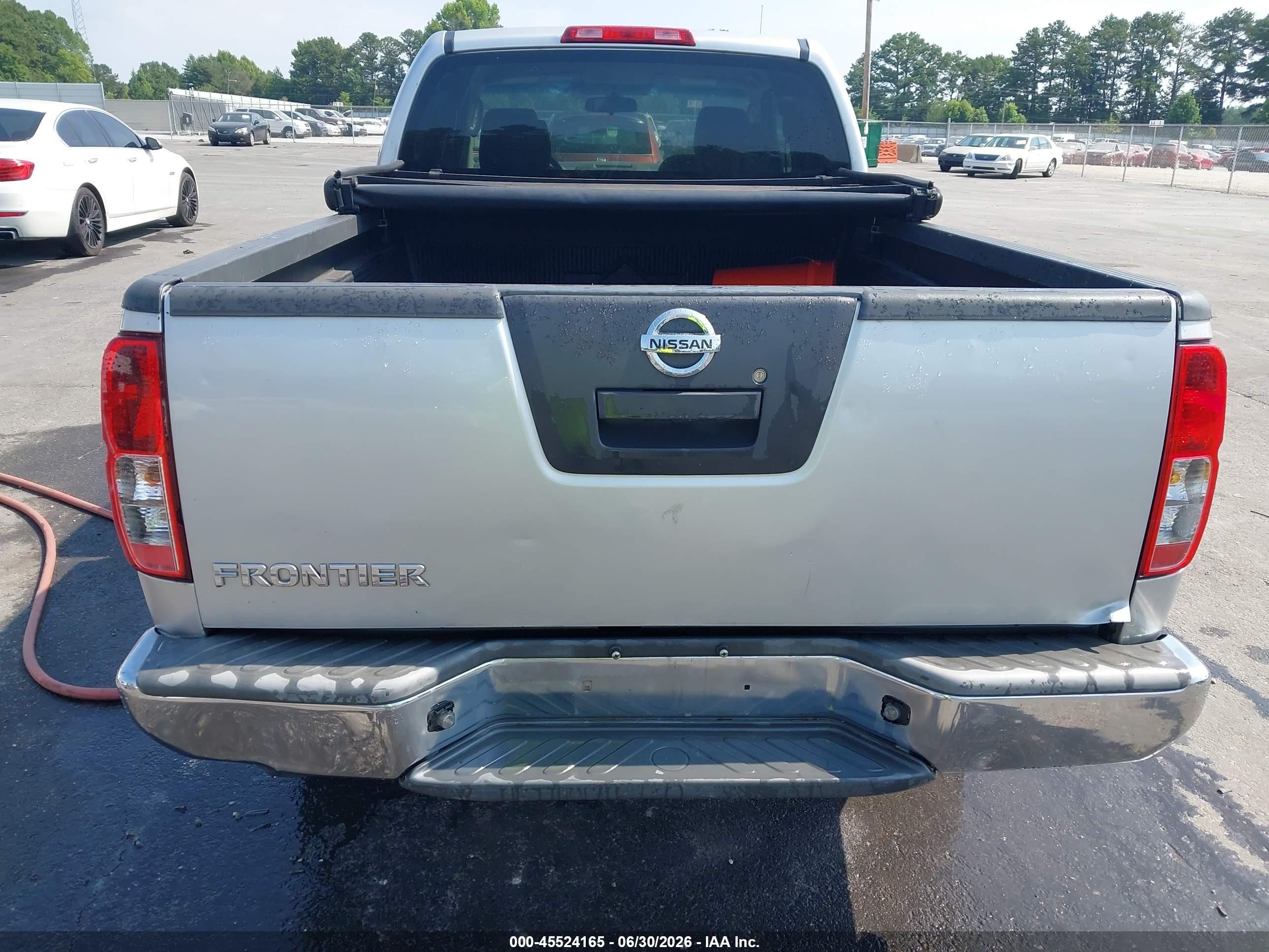 2010 Nissan Frontier Xe Silver vin: 1N6BD0CT2AC436350