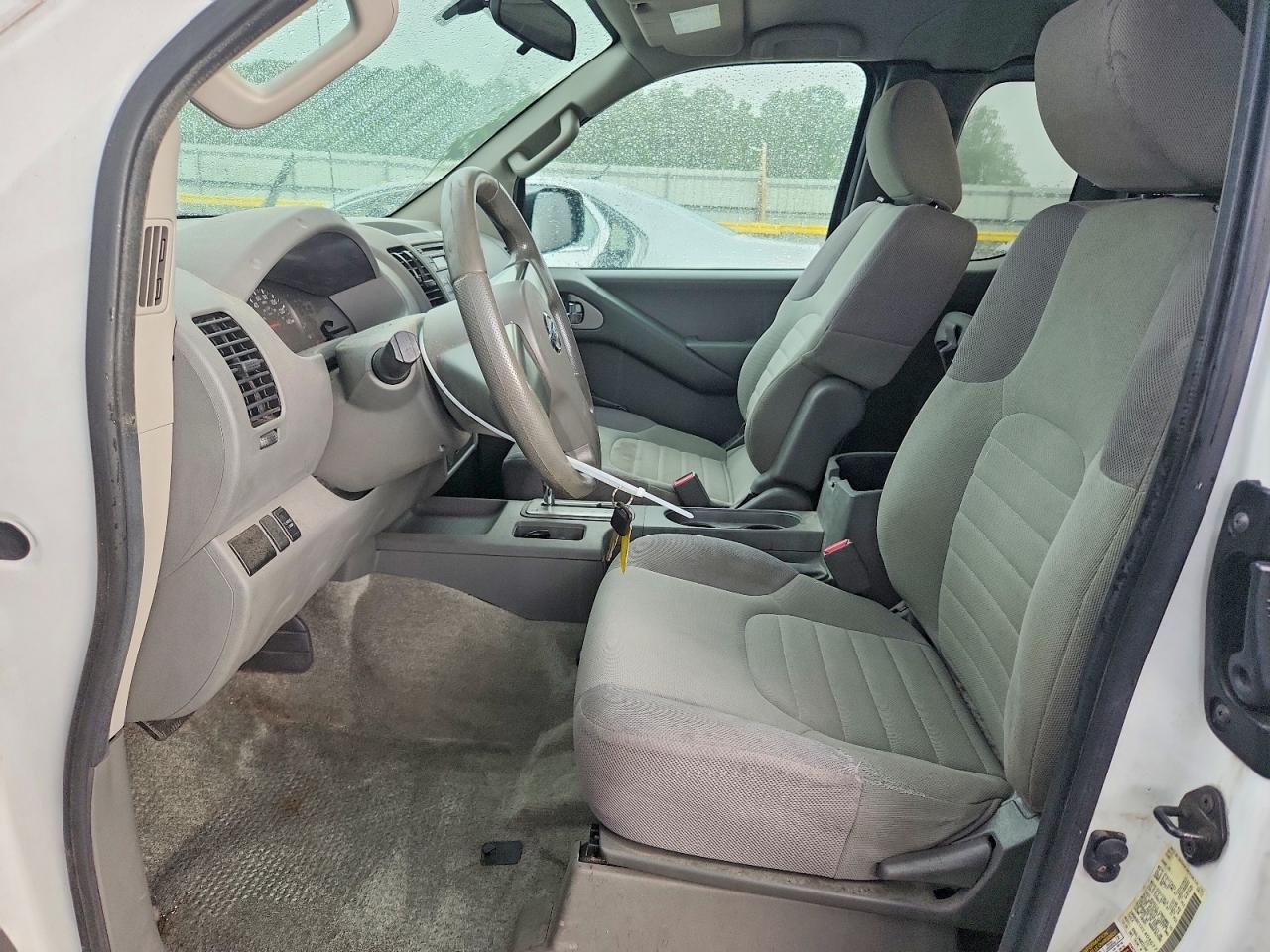 2012 Nissan Frontier S White vin: 1N6BD0CT2CC404677