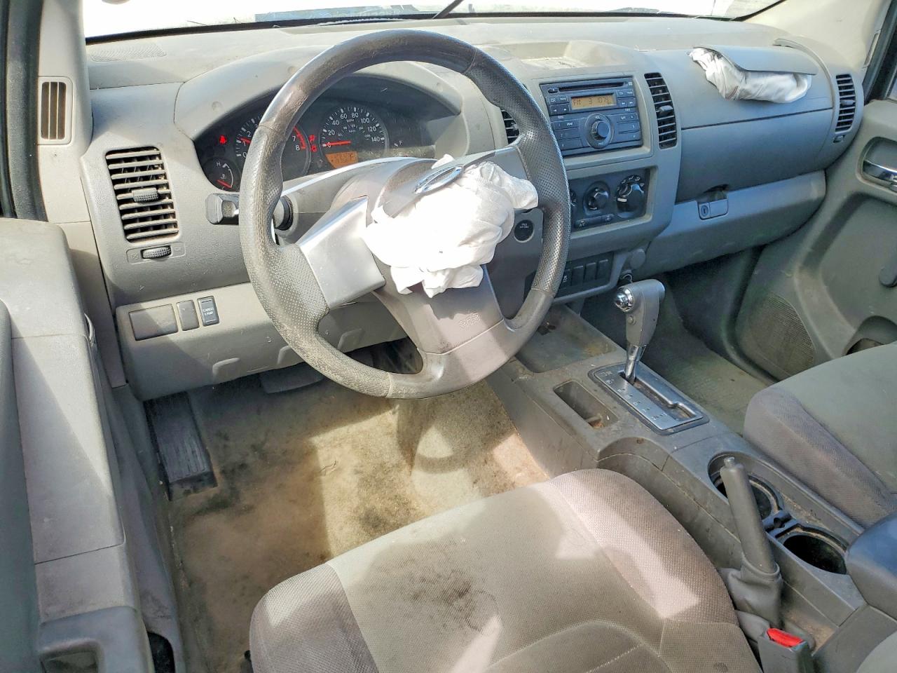 2013 Niss Frontier White vin: 1N6BD0CT2DN742926