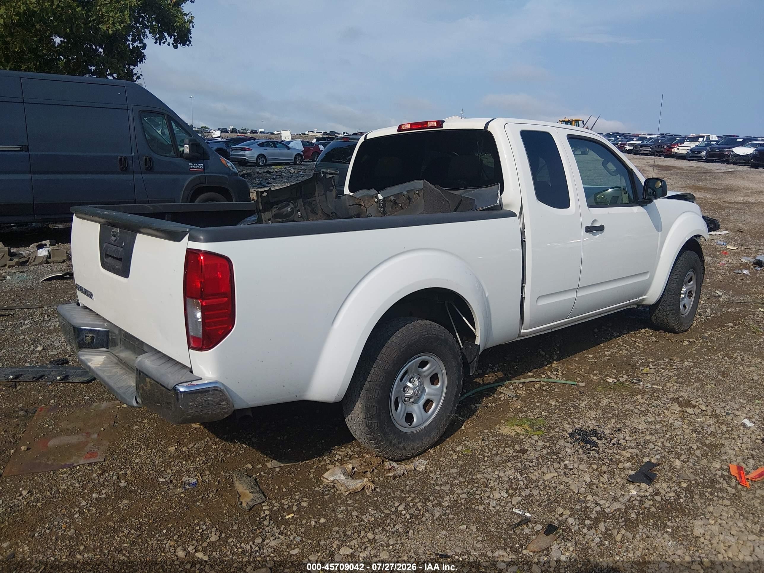 2013 Nissan Frontier S White vin: 1N6BD0CT2DN755613