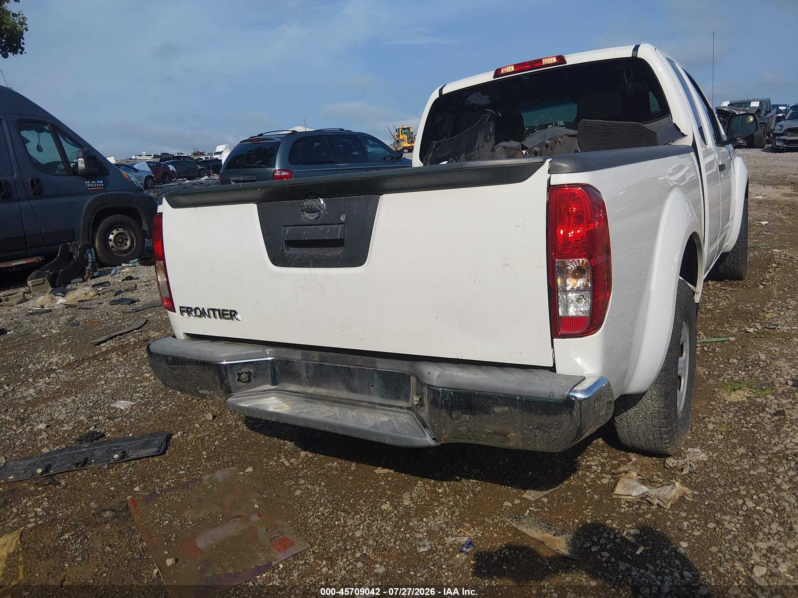 2013 Nissan Frontier S White vin: 1N6BD0CT2DN755613