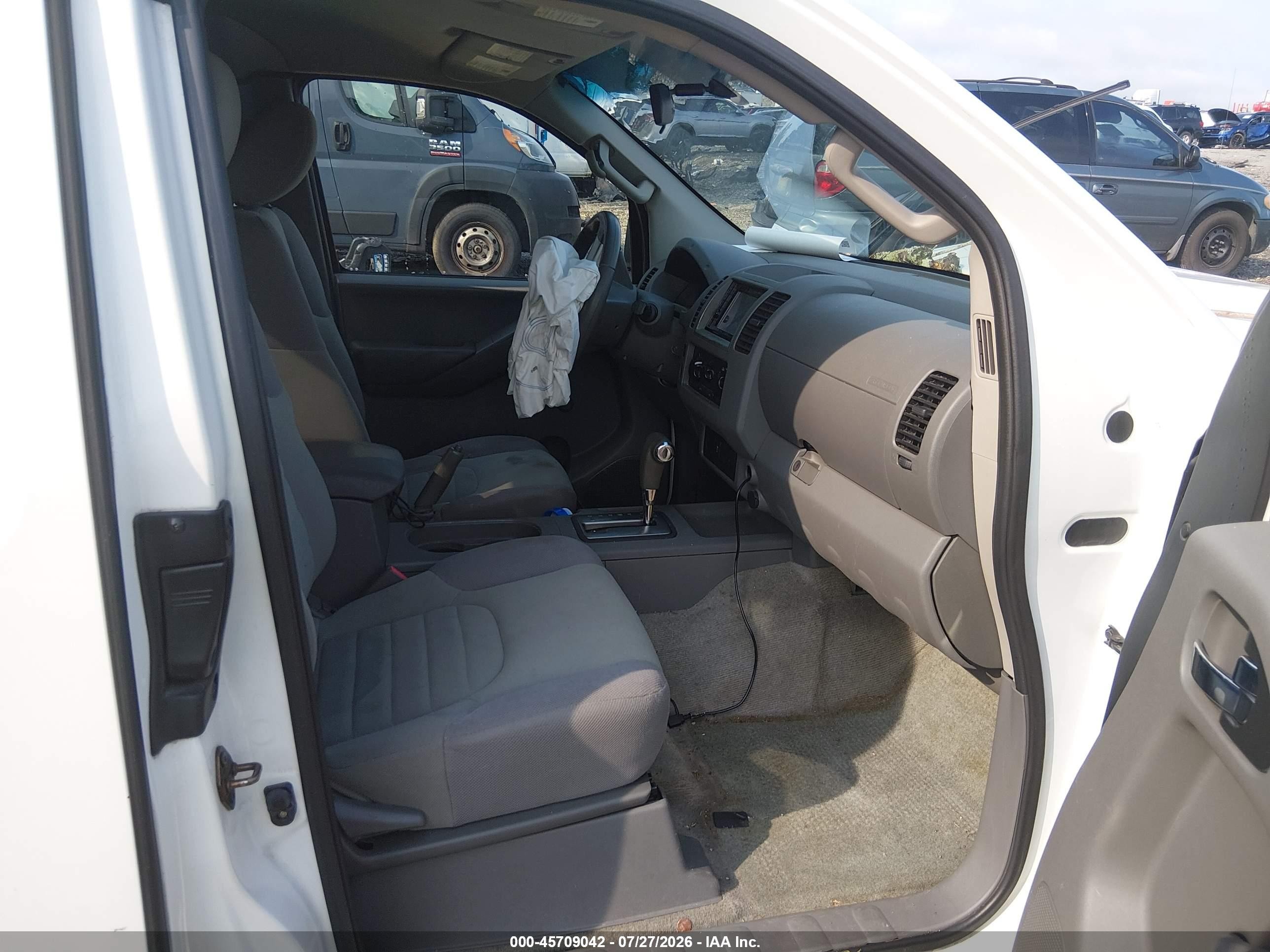 2013 Nissan Frontier S White vin: 1N6BD0CT2DN755613