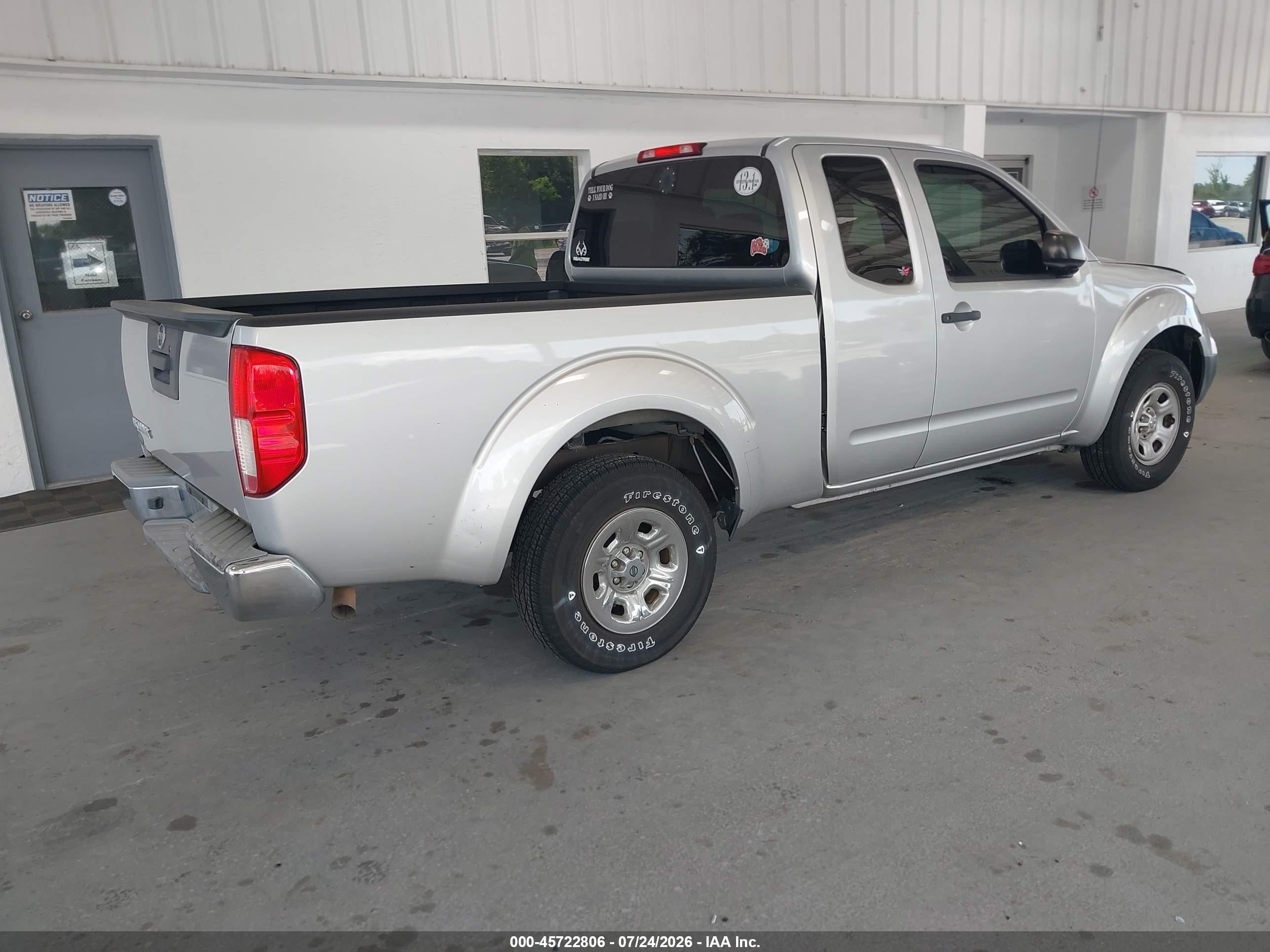 2014 Nissan Frontier S/sv-i4 Серебряный vin: 1N6BD0CT2EN756228