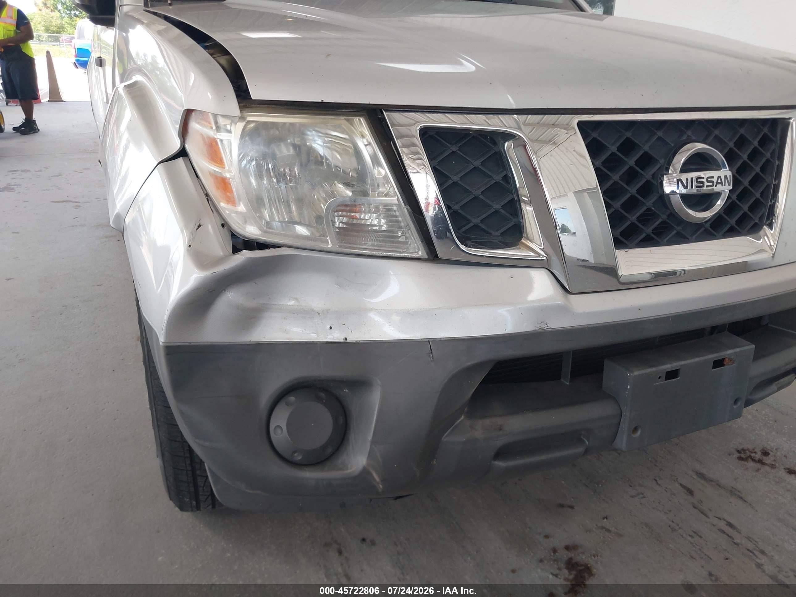 2014 Nissan Frontier S/sv-i4 Серебряный vin: 1N6BD0CT2EN756228