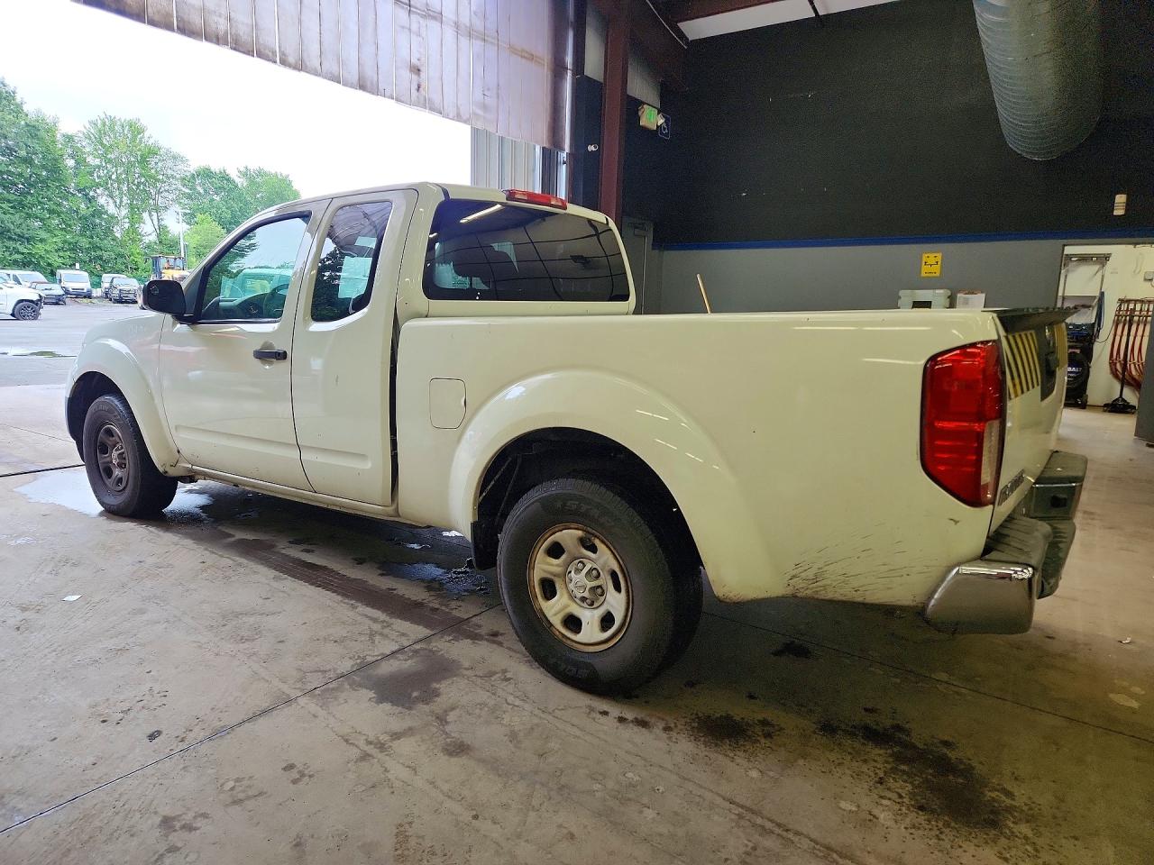 2015 Nissan Frontier S White vin: 1N6BD0CT2FN709203